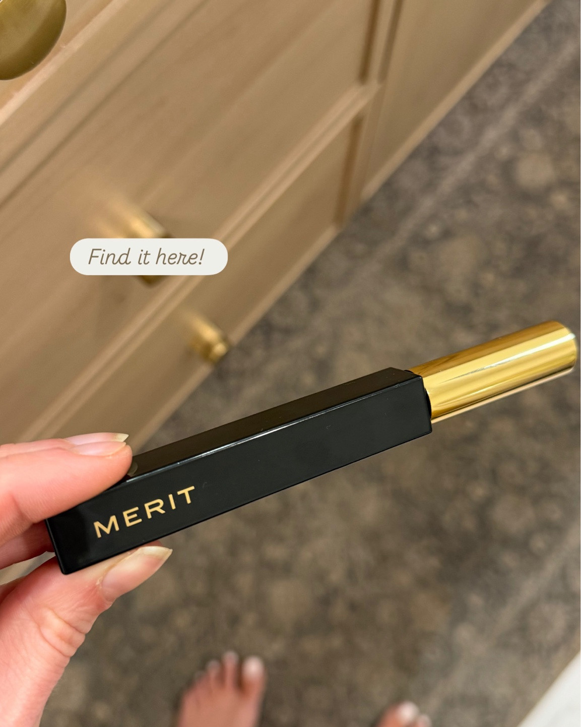 After 14 hours of wear- my curl was still held, absolutely ZERO smudging or flaking!
Perfect for a very light, lengthening, clean girl mascara! Love!
I have it in brown 🤎

#LTKcanada #LTKbeauty #LTKsummer