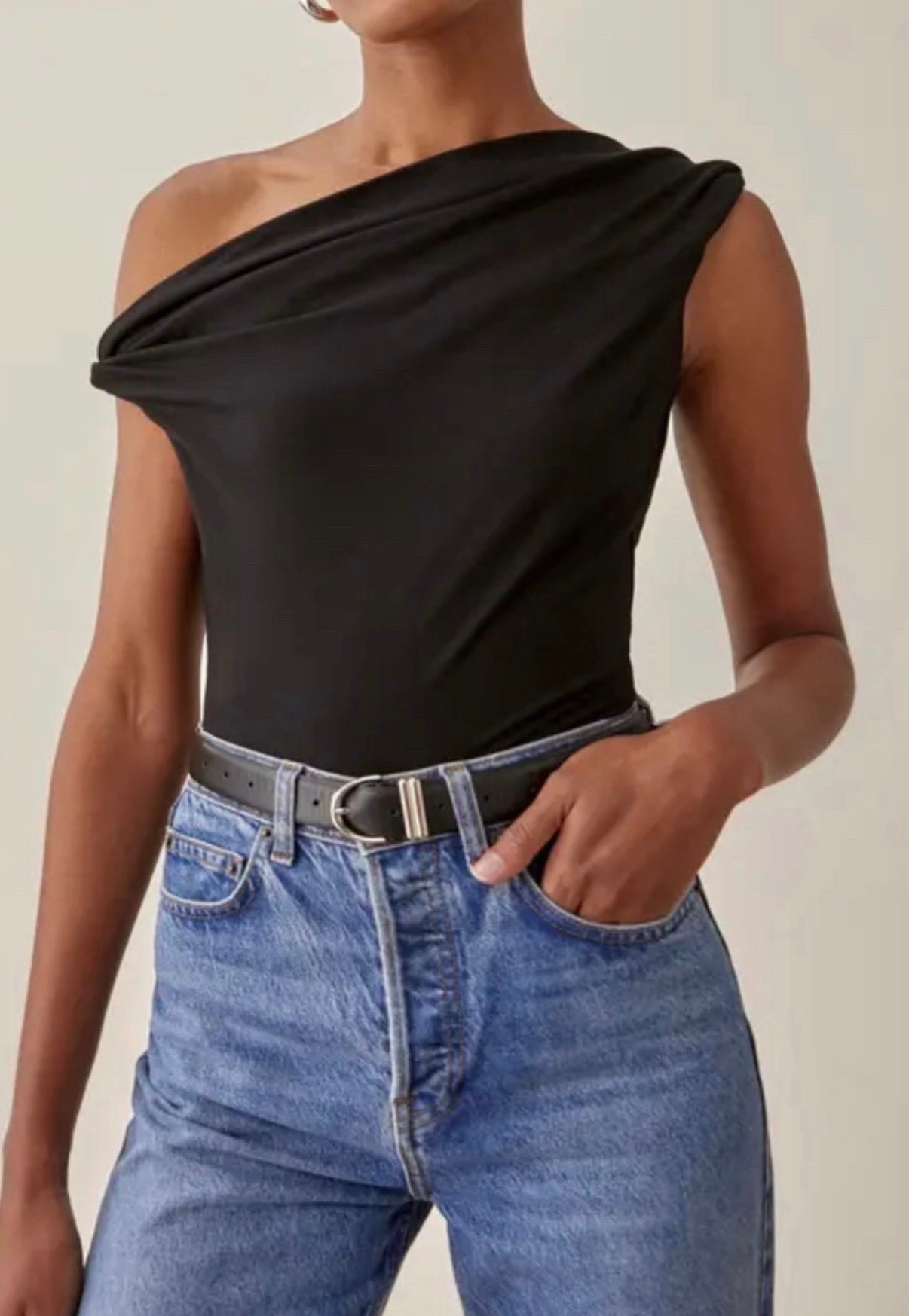 Blank top
Date night
Jeans 

#LTKSeasonal