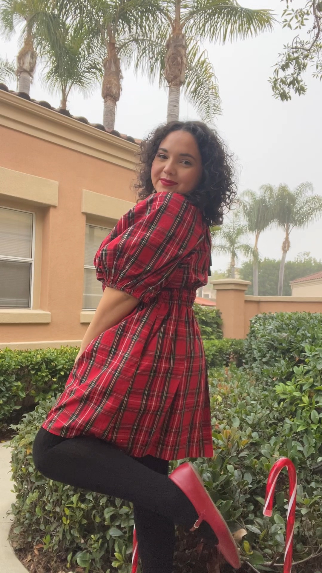 Old Navy Holiday Dress 🎄💋

#LTKSeasonal #LTKMidsize #LTKHoliday