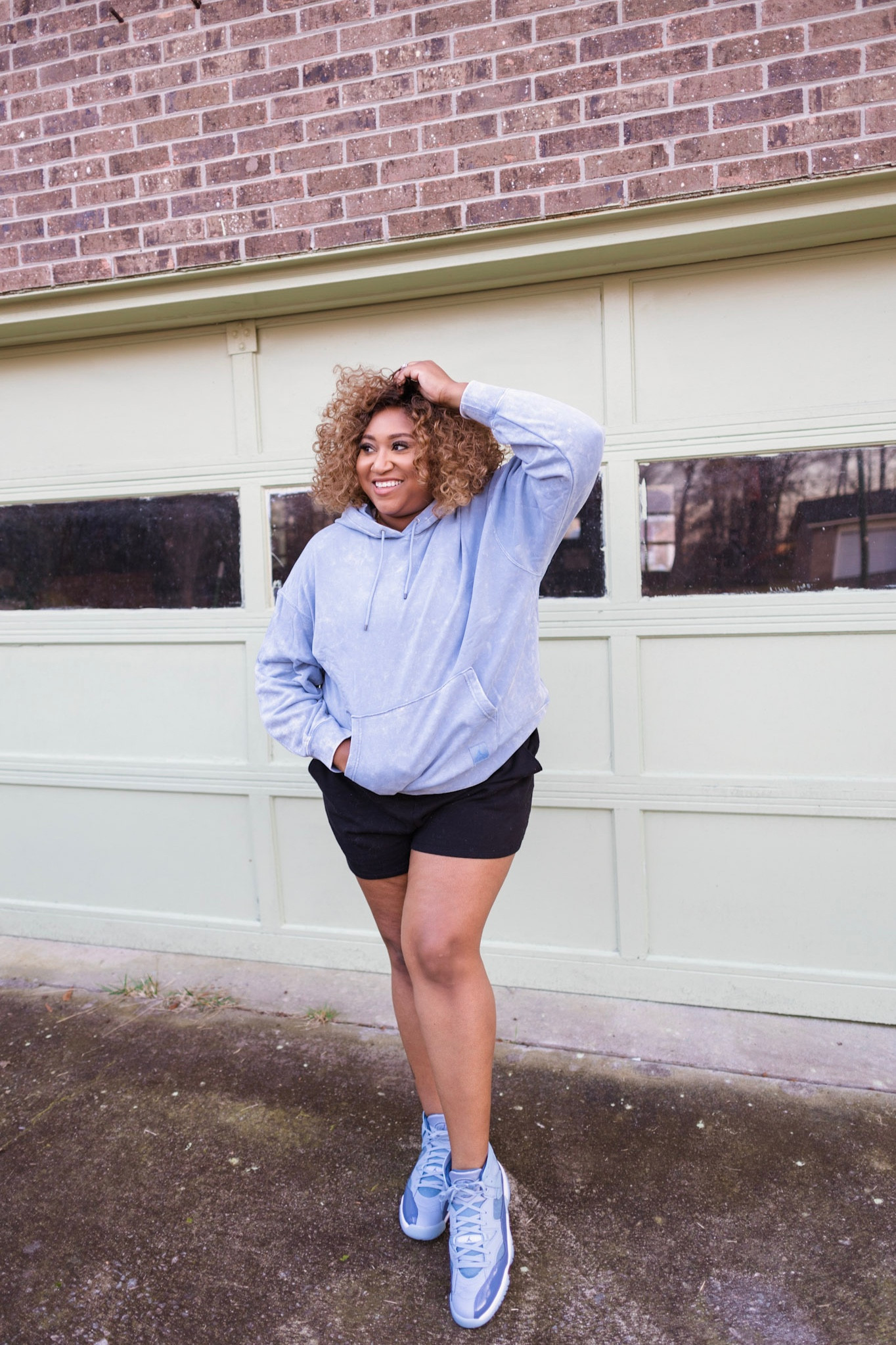 Athletic wear has been a go-to lately, and I love all of the cozy vibes I get with this fit.

Nike shoes, baby blue, spring outfit, hoodies

#LTKshoecrush #LTKstyletip #LTKmidsize