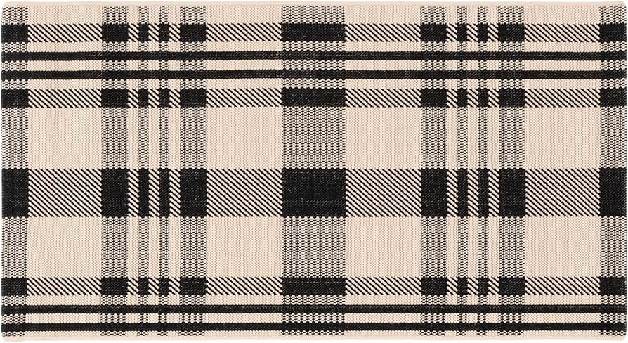Safavieh Courtyard Benjamin Indoor/Outdoor Area Rug | Amazon (US)