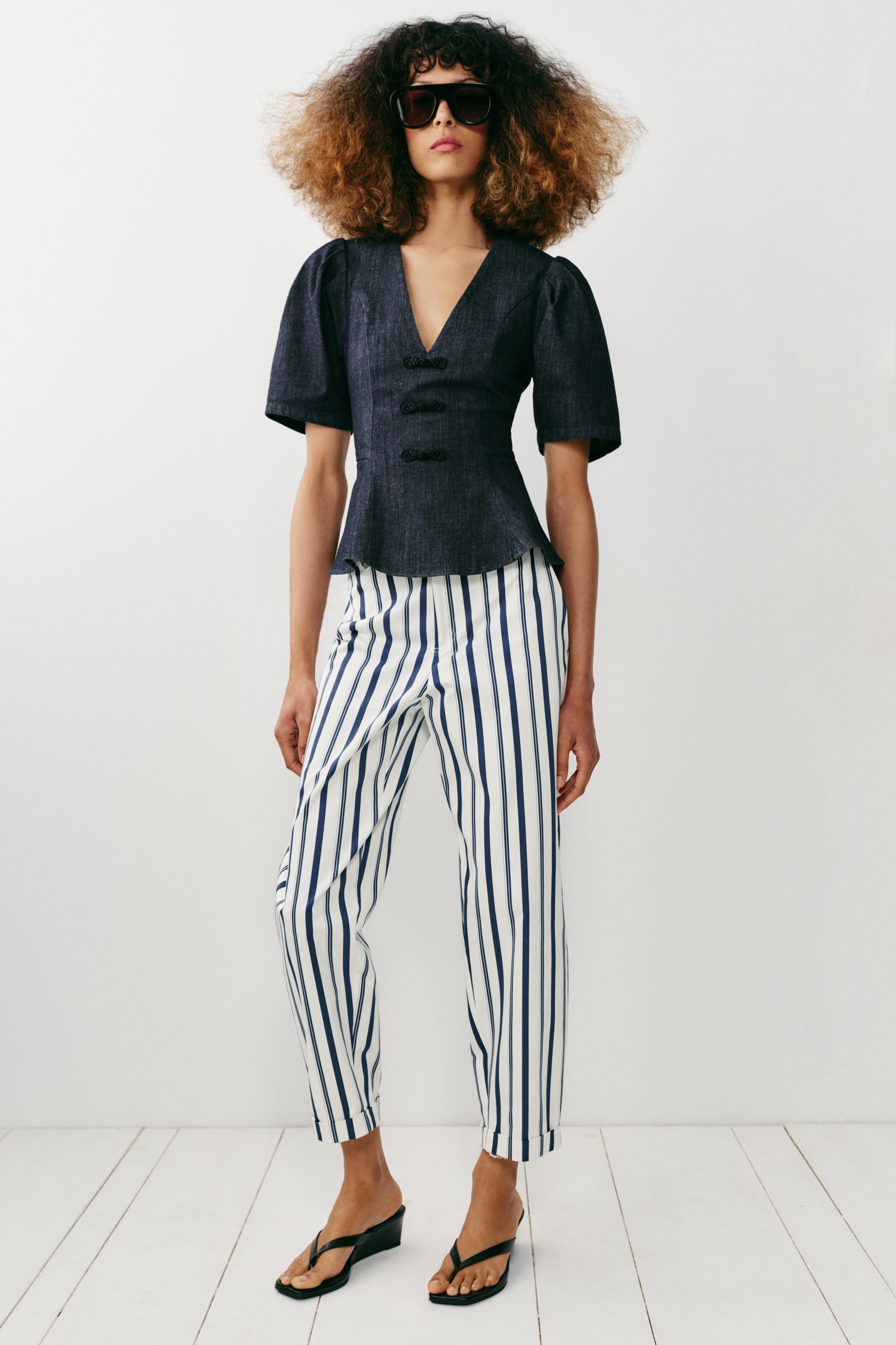 PEPLUM TOP WITH FROG CLASPS | Zara US