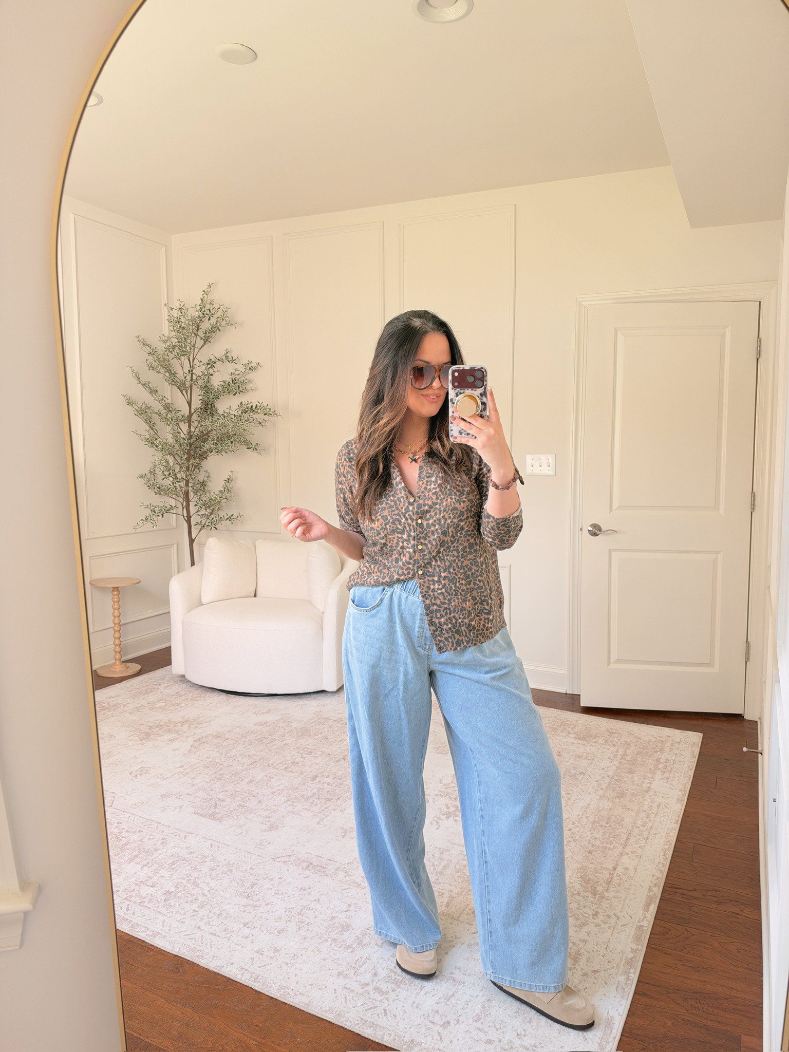 wearing a large in the top, XL in the pants 

 #LTKSeasonal #LTKMidsize
