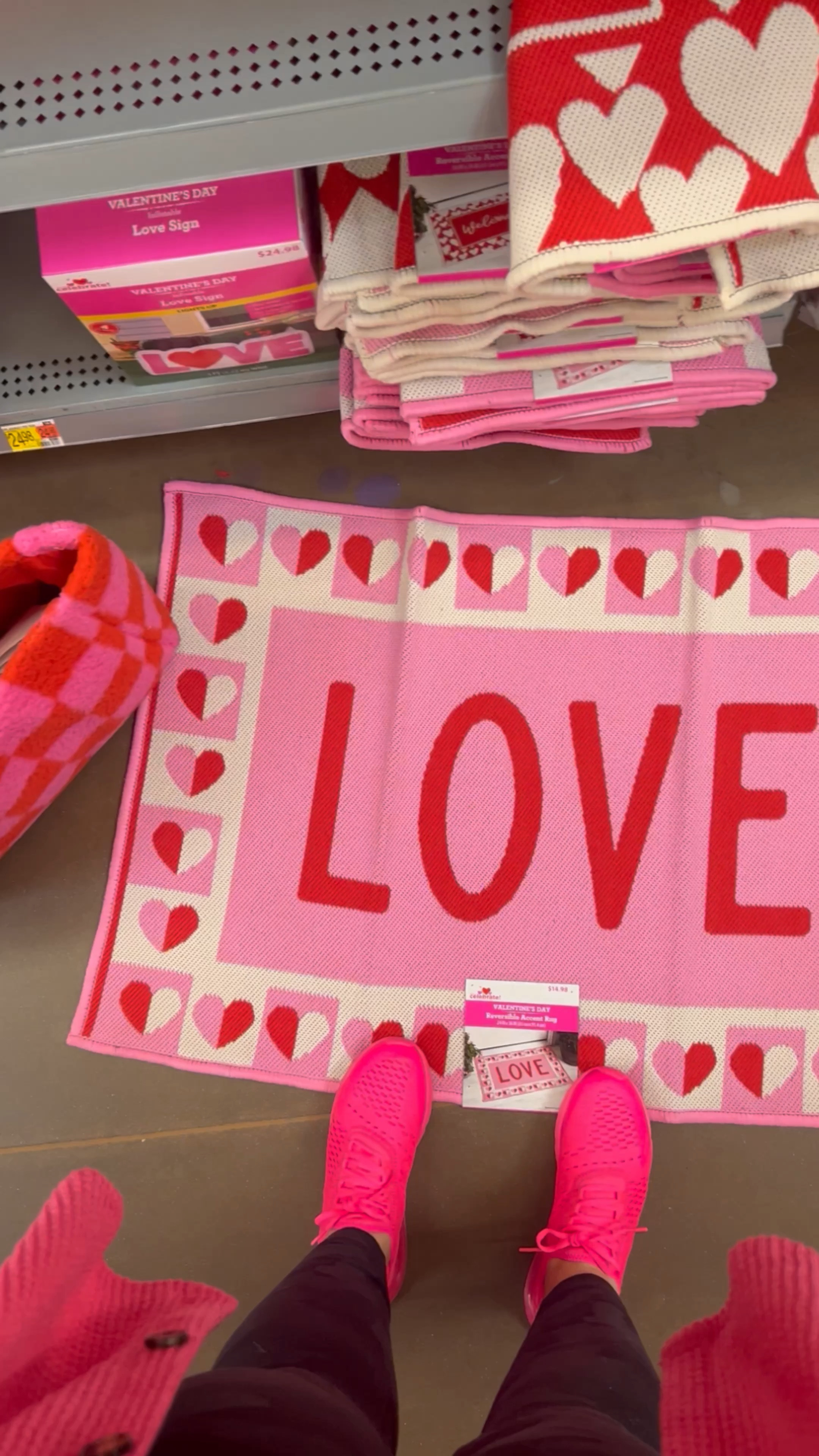 New rugs @
Walmart!!! OBSESSED!! 

#LTKFind #LTKhome #LTKSeasonal