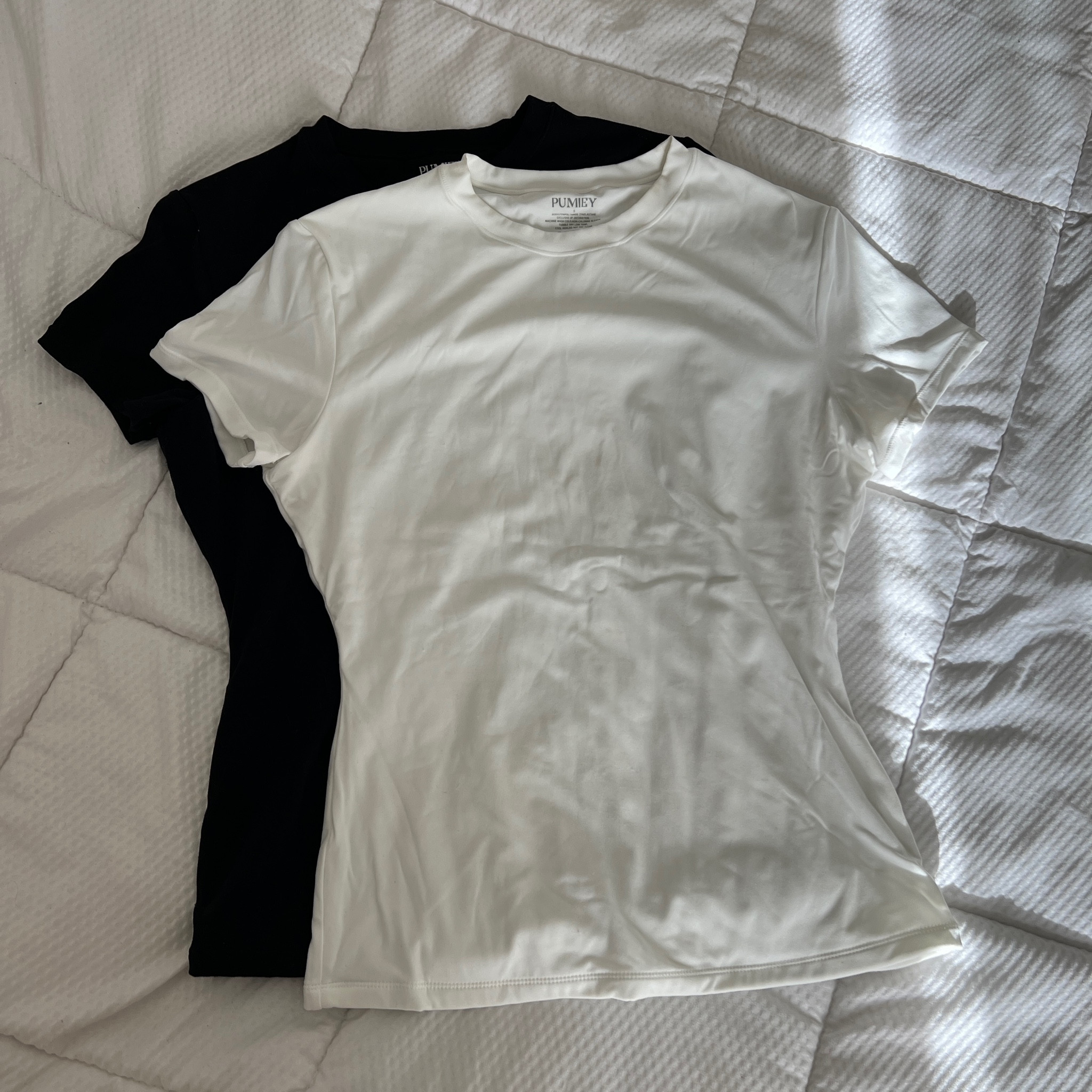 Amazon basic tee. double lined, stretchy and so soft 

#LTKFindsUnder50 #LTKStyleTip #LTKSeasonal