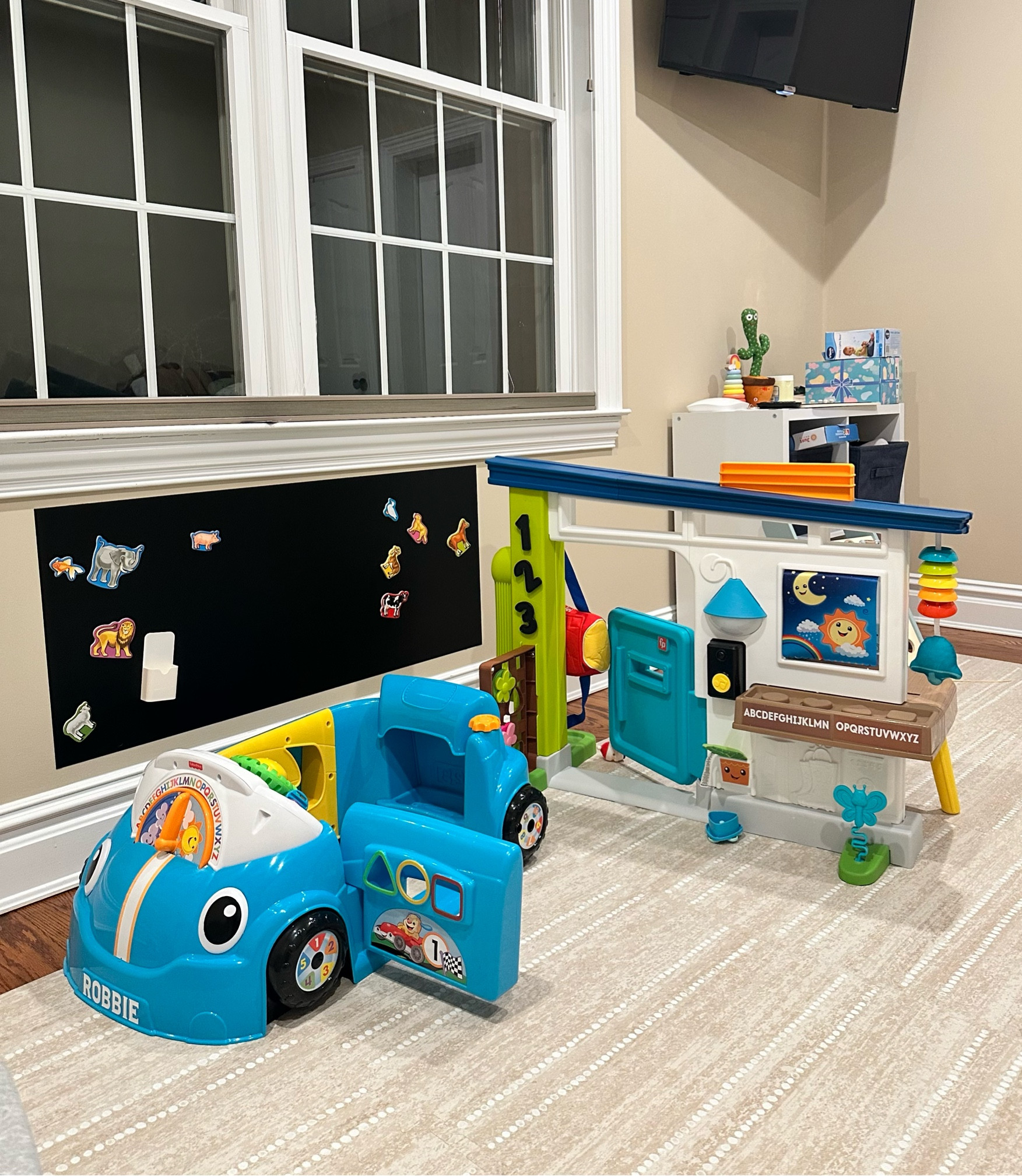 Things we are loving in the playroom at 9 months old

#LTKBaby #LTKSaleAlert #LTKKids