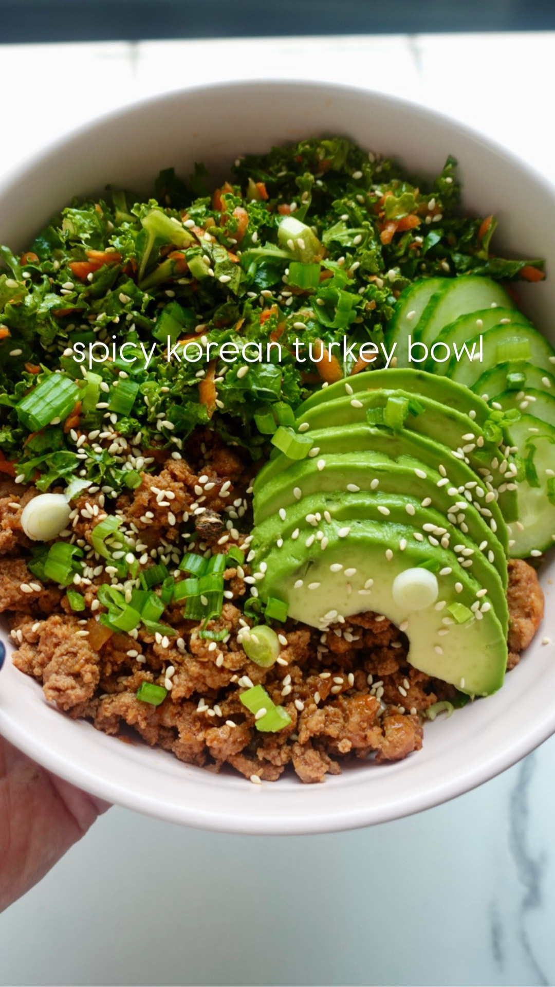 make lunch with me.

Spicy Korean ground turkey bowl 
Ingredients:
1 tablespoon oil
1 lb. ground turkey
1/2 onion, diced
2 garlic cloves, minced
2 tablespoons soy sauce 
1 tablespoon brown sugar
1 tablespoon gochujang (Korean chili paste)
1 teaspoon sesame oil
Green onion, sliced for garnish

Directions:
1. Heat oil in a skillet on medium high, add the diced onion and cook for 5 minutes. Add the minced garlic and cook for another minute. Add the ground turkey and cook until no longer pink, breaking it up as it cooks.
2. Add the soy sauce, brown sugar and gochujang. Stir to combine and let simmer on low heat for 5 minutes.
3. Remove from heat then add the green onion and sesame oil. Stir to combine. 
4. Serve with rice, noodles, sweet potato glass noodles or in a lettuce wraps. Enjoy ❤️

