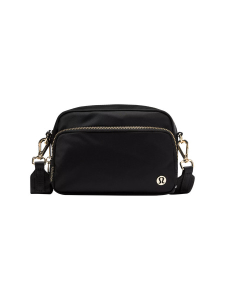 Everywhere Crossbody Bag 2L *Metal Hardware | Unisex Bags,Purses,Wallets | lululemon | Lululemon (US)