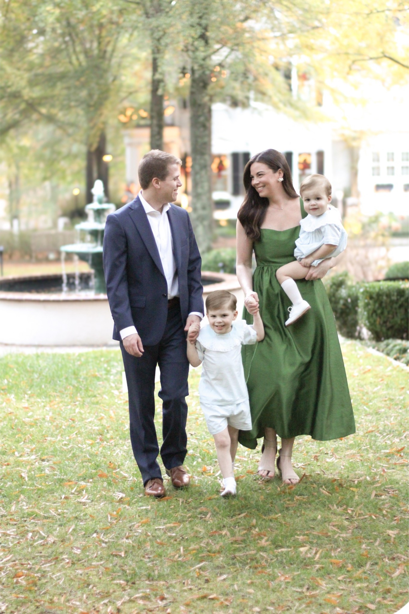 Family Photos

#LTKmomlife #LTKKids #LTKSaleAlert