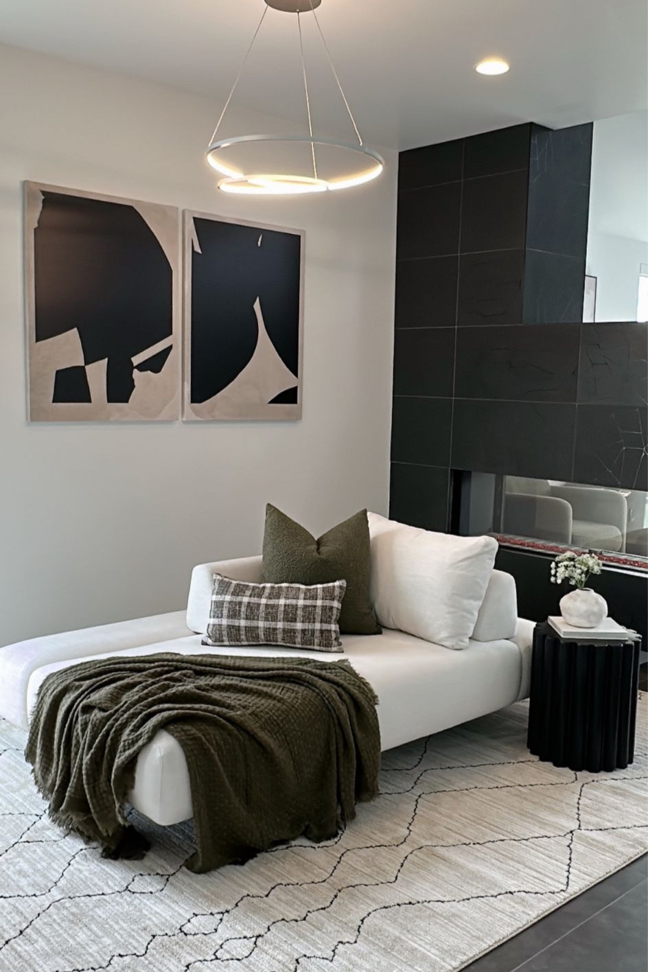 Vibey lounge area🖤

#LTKstyletip #LTKfindsunder100 #LTKhome
