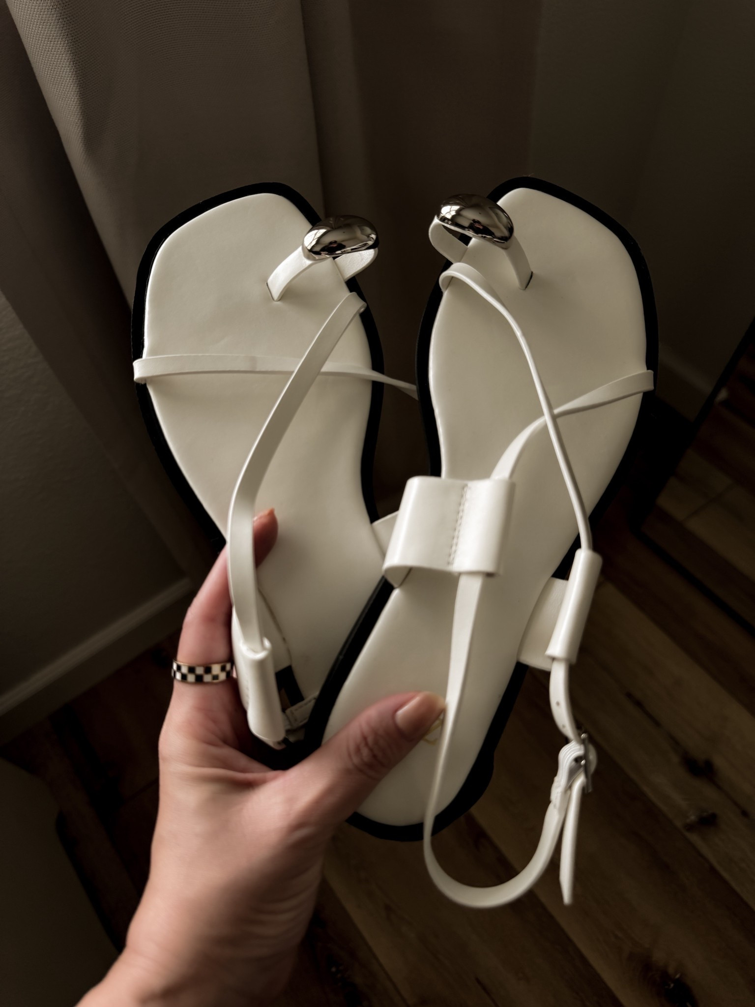 these are so comfy & cute for all the spring and summer outfits! I have them in black too ☺️

#LTKmomlife #LTKTravel #LTKgrwm