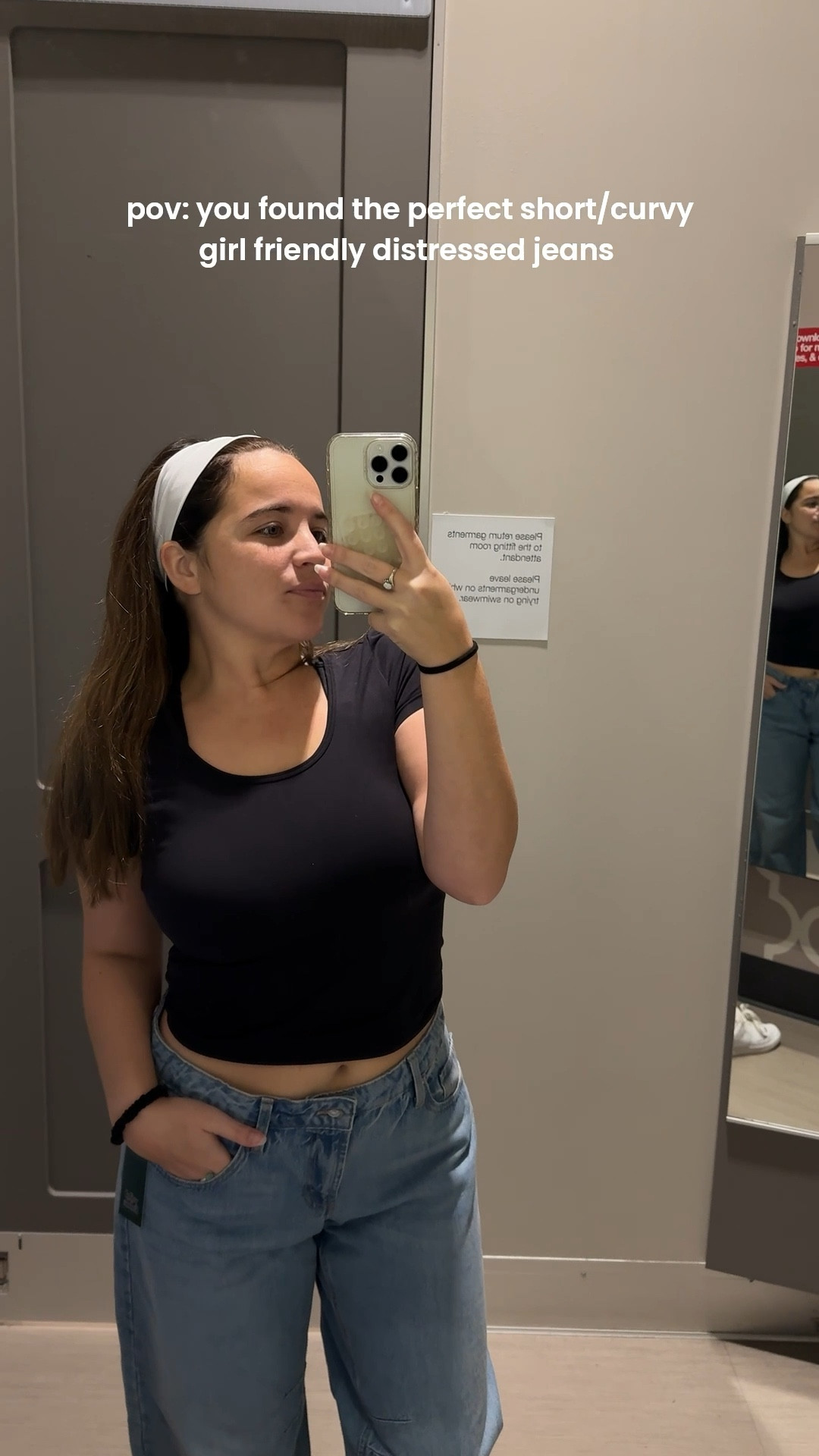 I love these relaxed fit barrel jeans from Target - I’m 5’4 and have somewhat wide hips but love how these fit right at my waist👏🏼🙌🏼


Target find, target style, fall fashion, fall outfit inspo, Thanksgiving outfit ideas

#LTKMidsize #LTKFindsUnder50 #LTKStyleTip