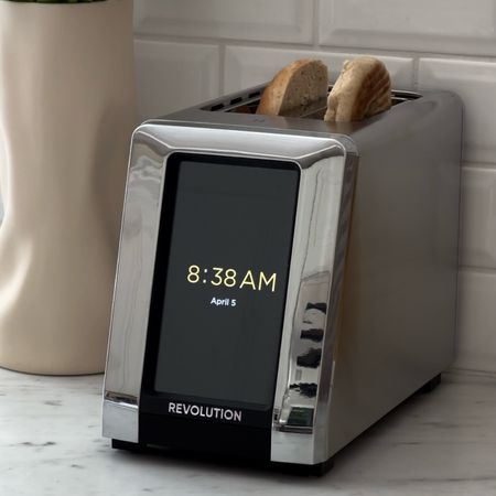 Shop below! This smart toaster can make paninis! Xo! 

#LTKfindsunder50 #LTKfindsunder100 #LTKhome