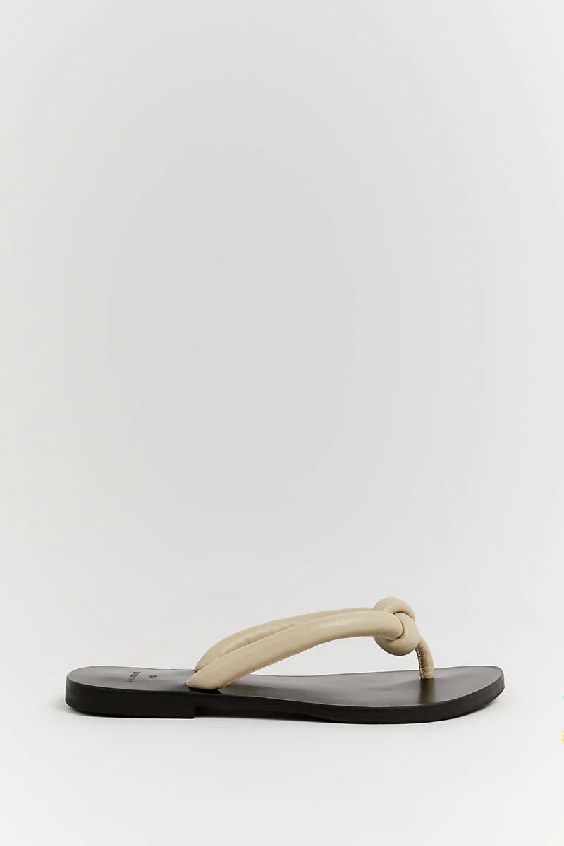 THE BALI TAILOR LOTTIE CREME SANDAL | DISSH