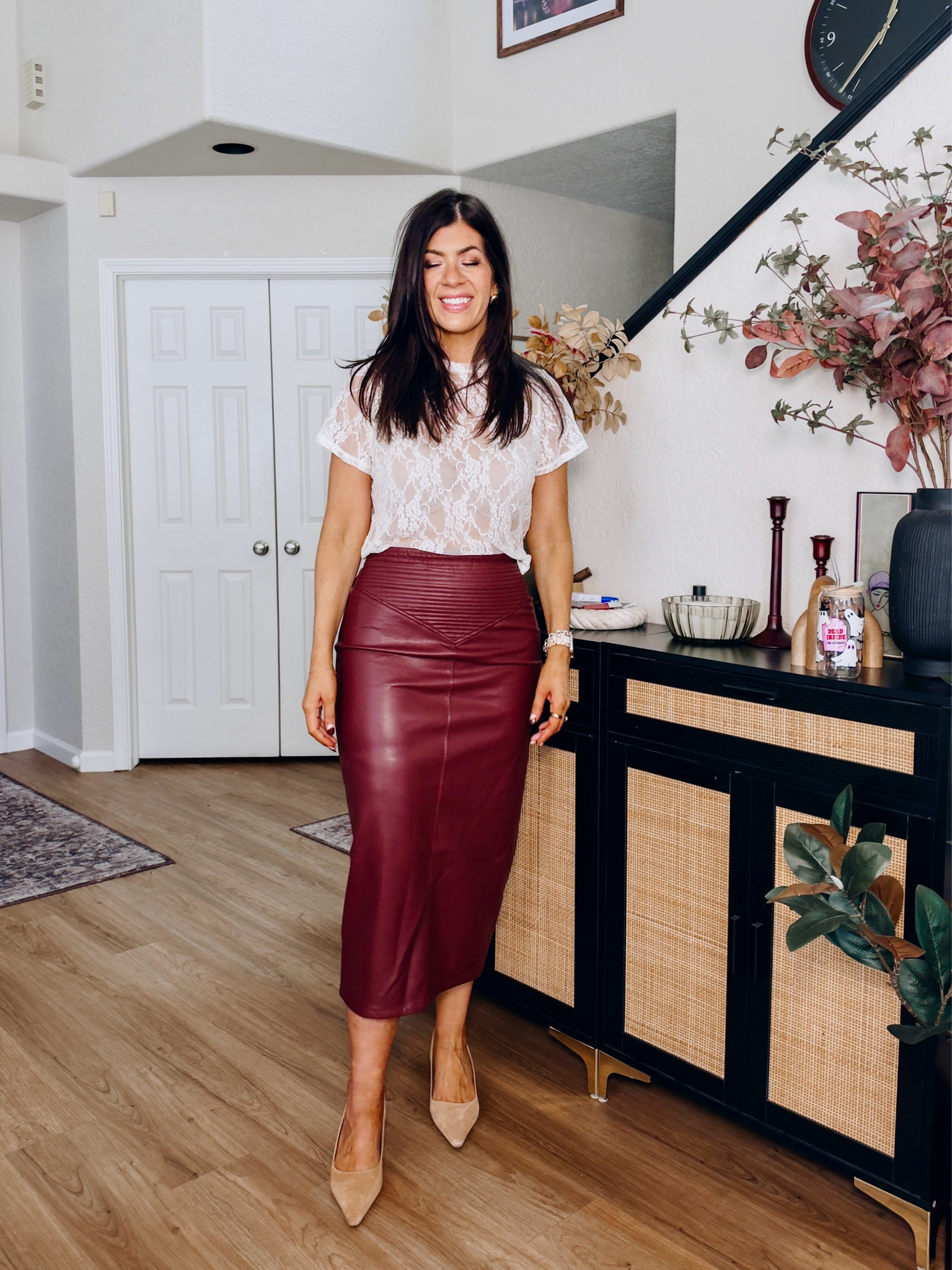 Fall fashion
Medoum top and large skirt