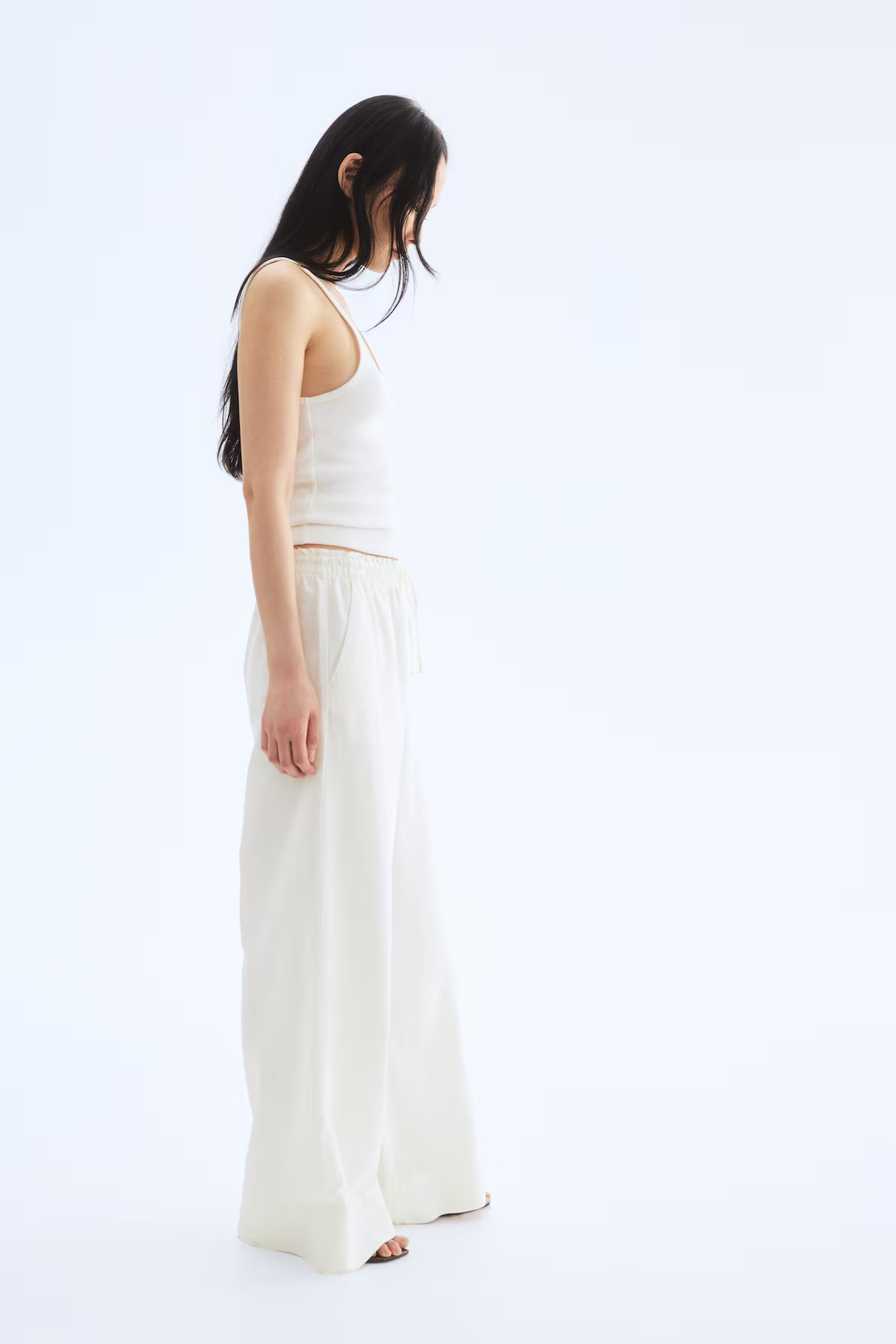 Wide linen-blend trousers - White - Ladies | H&M GB | H&M (UK, MY, IN, SG, PH, TW, HK)