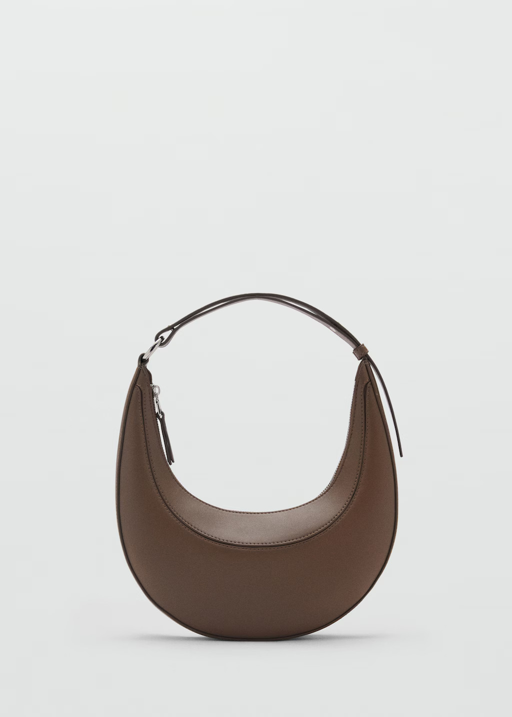 Oval shoulder bag - Women | MANGO USA | Mango (US/MX/AU)