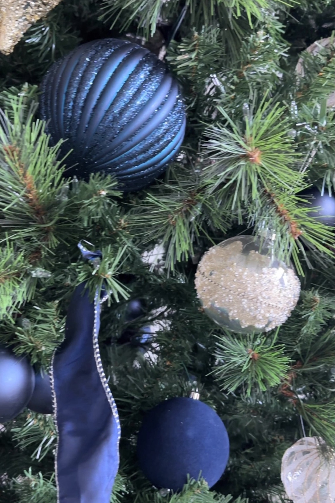 I’m finally getting around to turning my house into the Christmas model home it so yearns to be, and first up is the big tree downstairs!!!

No I didn’t get the 12 footer this year, I’m behind, but imma load her up like she deserves and call it a day!!! 

I’ve got so much to do to flip this living space and it’s all getting done this week. 

My plans are to have Christmas finishes so I can spend the rest of the season practicing pretty cocktails and binge watching Christmas movies whenever time permits! 

I didn’t event buy a whole lot of new stuff this year that tells you how far behind I am! 

Is your Christmas decor finished or are you still working on it????