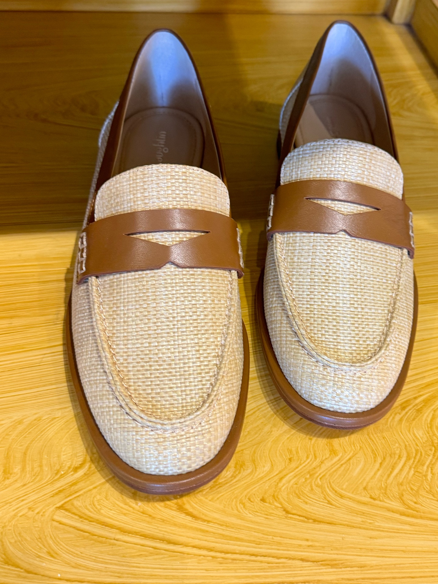 Classy Coastal Grandmother loafers for the win 🏆 

#loafers #coastalgrandmother #classyshoes 