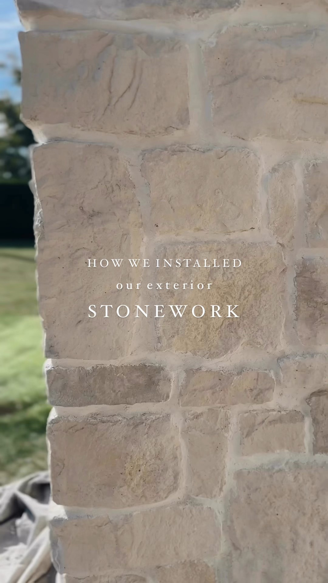exterior stone details 🤌🏼 ELDORADO STONE RoughCut in “Casa Blanca” 