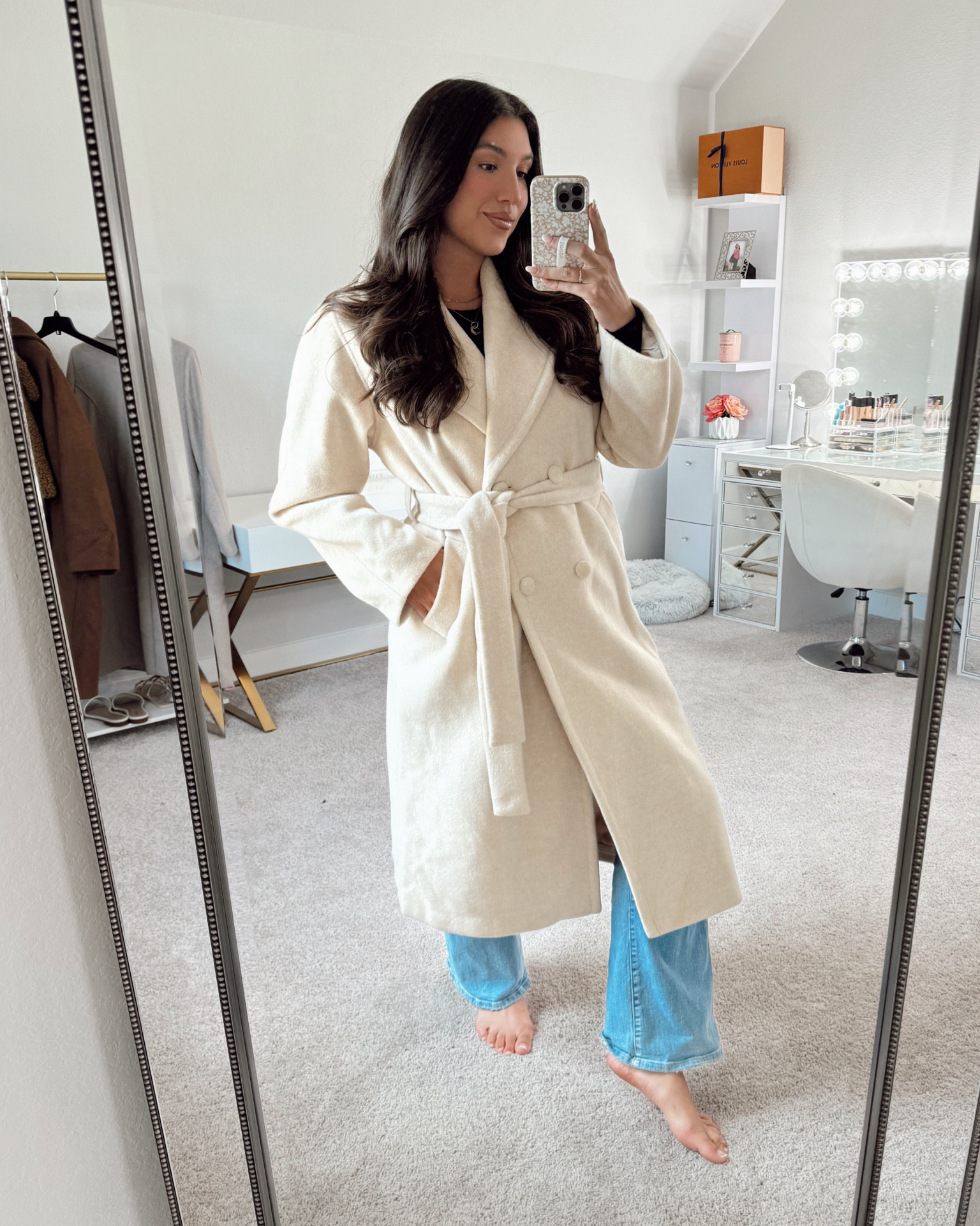 Chicest coat I’ve ever worn!😍 absolutely in love🤍 wearing an XL and fits tts

Winter coat, wool coat, trendy coat, plus size coat, midsize coat

#LTKMidsize #LTKFallSale #LTKSeasonal