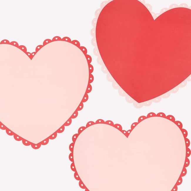 Baby Toys | Kids Toys | Scalloped Heart Paper Placemats | Meri Meri from Maisonette | Maisonette