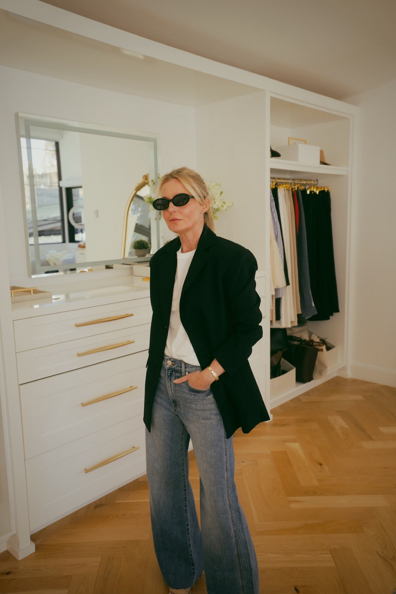 Carolyn Bessette-Kennedy's minimalist style is having a major moment — and for good reason.

Drop a ❤️ if you’ve been watching the show “Love Story” on FX. It’s pretty clear…I LOVE it! 


#LTKSeasonal #LTKOver40