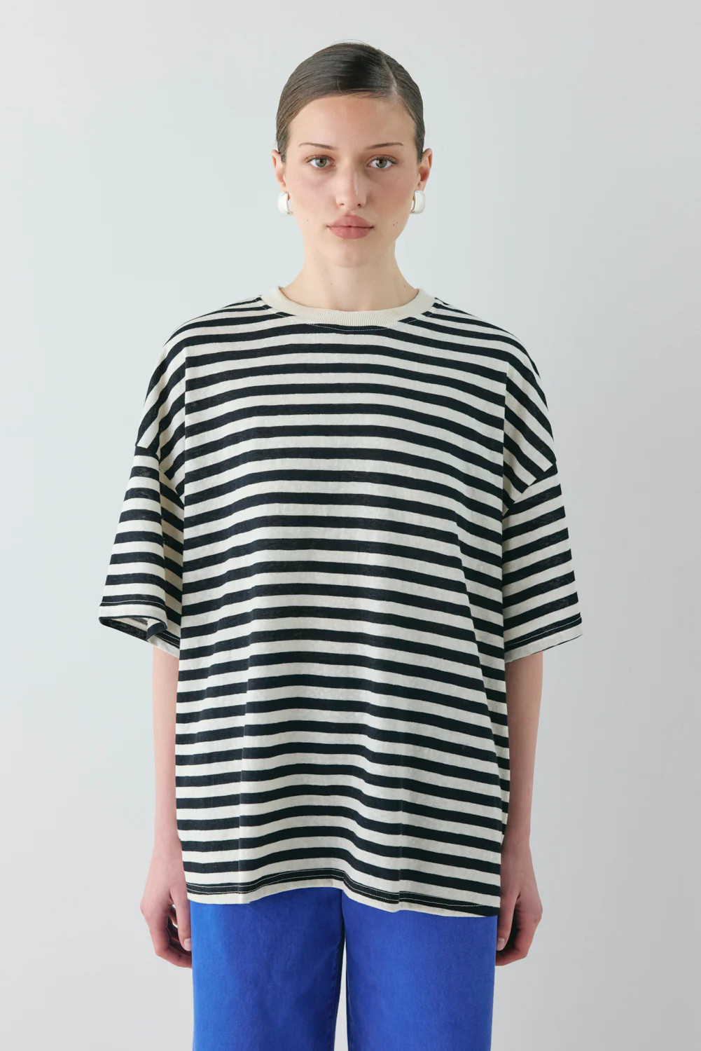 Willow Tee Black Stripe | VRG Grl