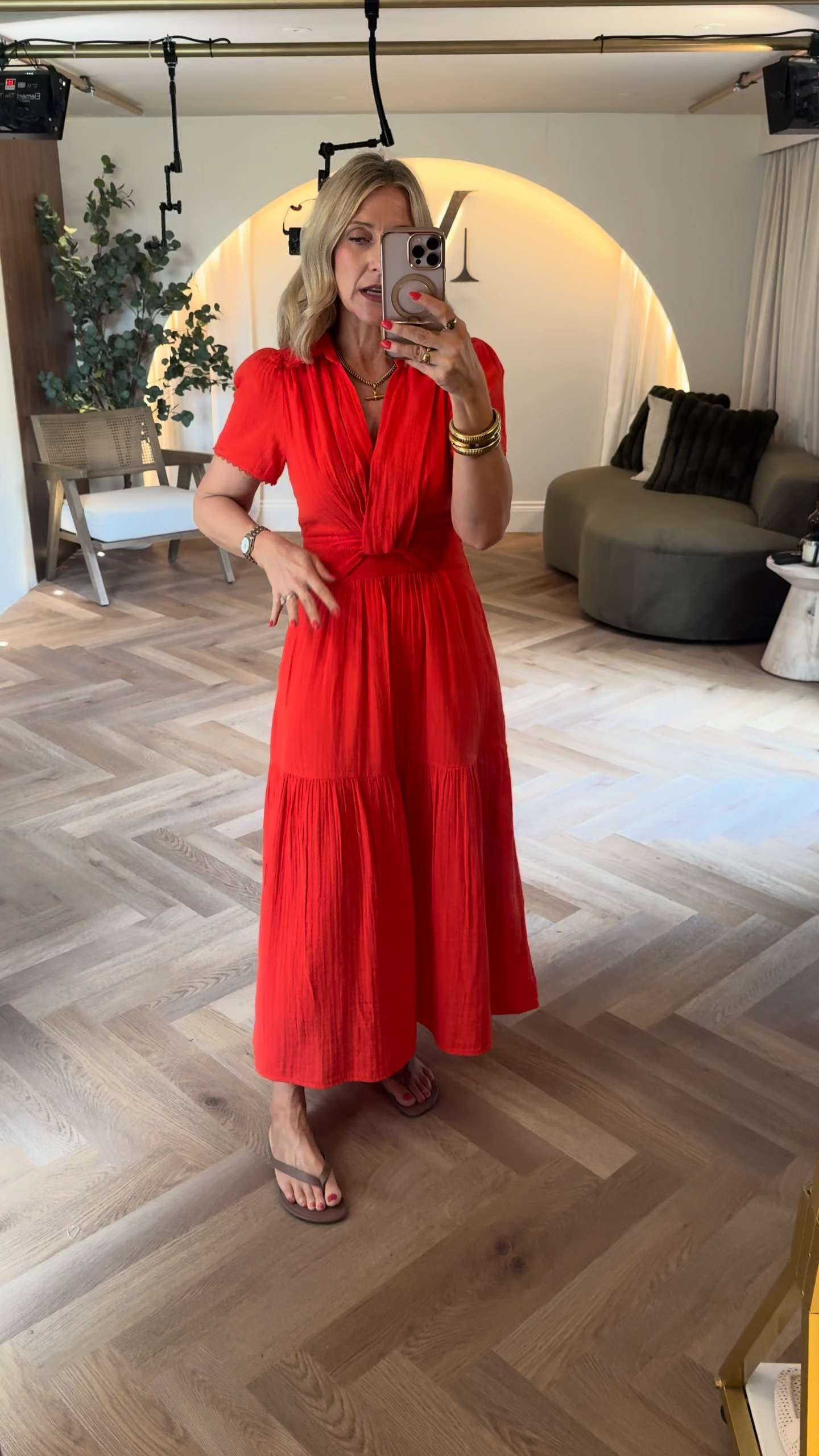 We get it… this time of year can feel a little bit challenging ☀️

For a lot of my clients, getting dressed in a heatwave whilst not wanting to show their legs can make them feel a little un-easy! 

But the good news is, you absolutely do not have to choose between staying cool and feeling comfortable!

So here are 4 dresses that I’ve bought recently that are perfect for the hot weather whilst still keeping your legs covered!

#LTKuk #LTKsummer #LTKstyletip