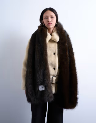 Sophie faux fur scarf in chocolate | Topshop