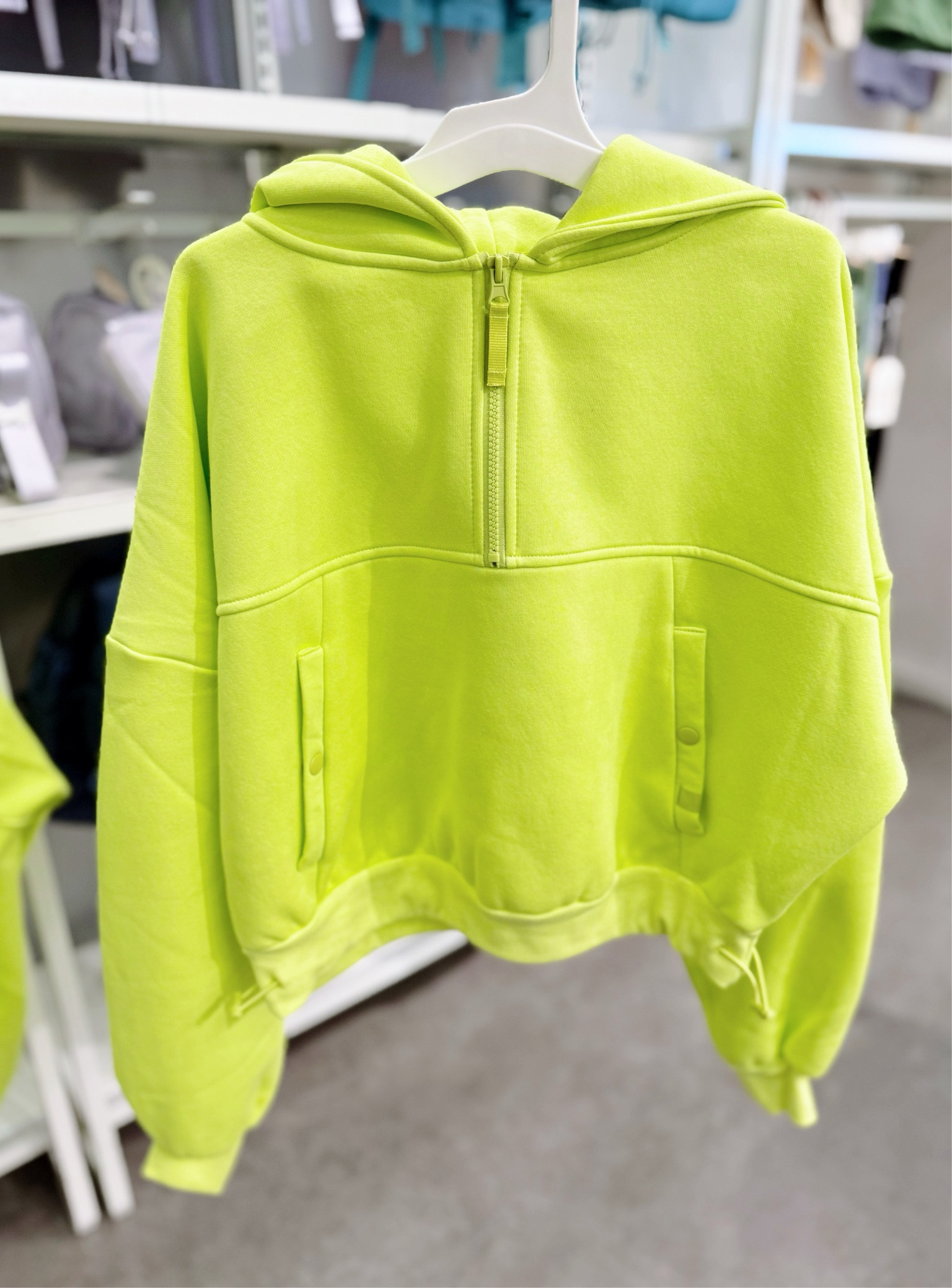 Love this color 🤩

#LTKFitness #LTKSeasonal #LTKFindsUnder50