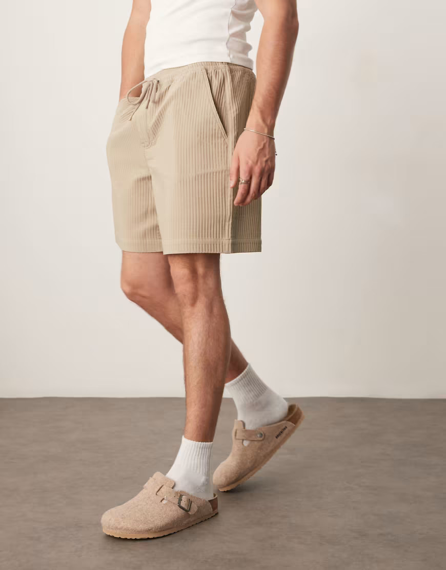 ASOS DESIGN wide plisse short in beige-Neutral | ASOS (Global)