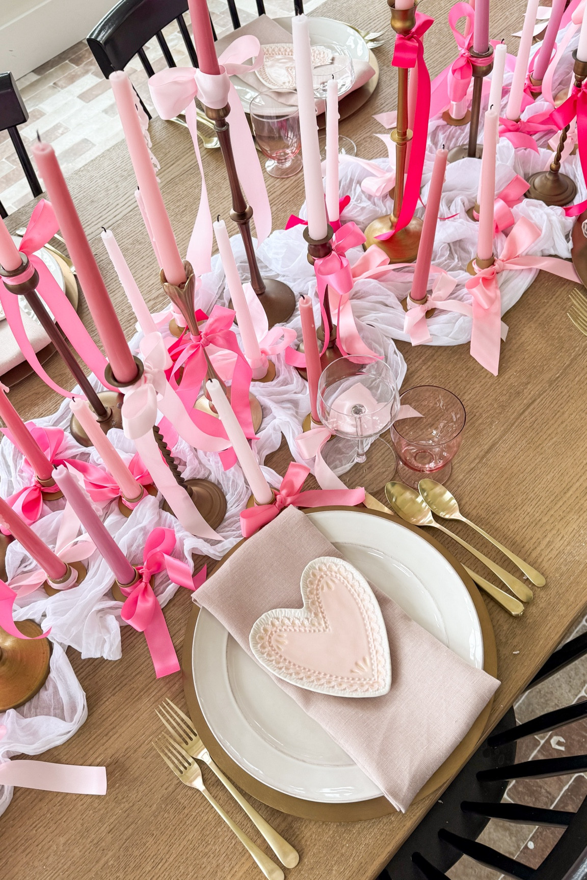 Galentines tablescape idea💘✨

galentines tablescape, tablescape ideas, galentines hosting, valentines hosting, pink heart, chargers, amazon candle sticks, candle stick holders, hosting ideas, Samantha Bauchmann 


#LTKSeasonal #LTKHome #LTKFindsUnder100