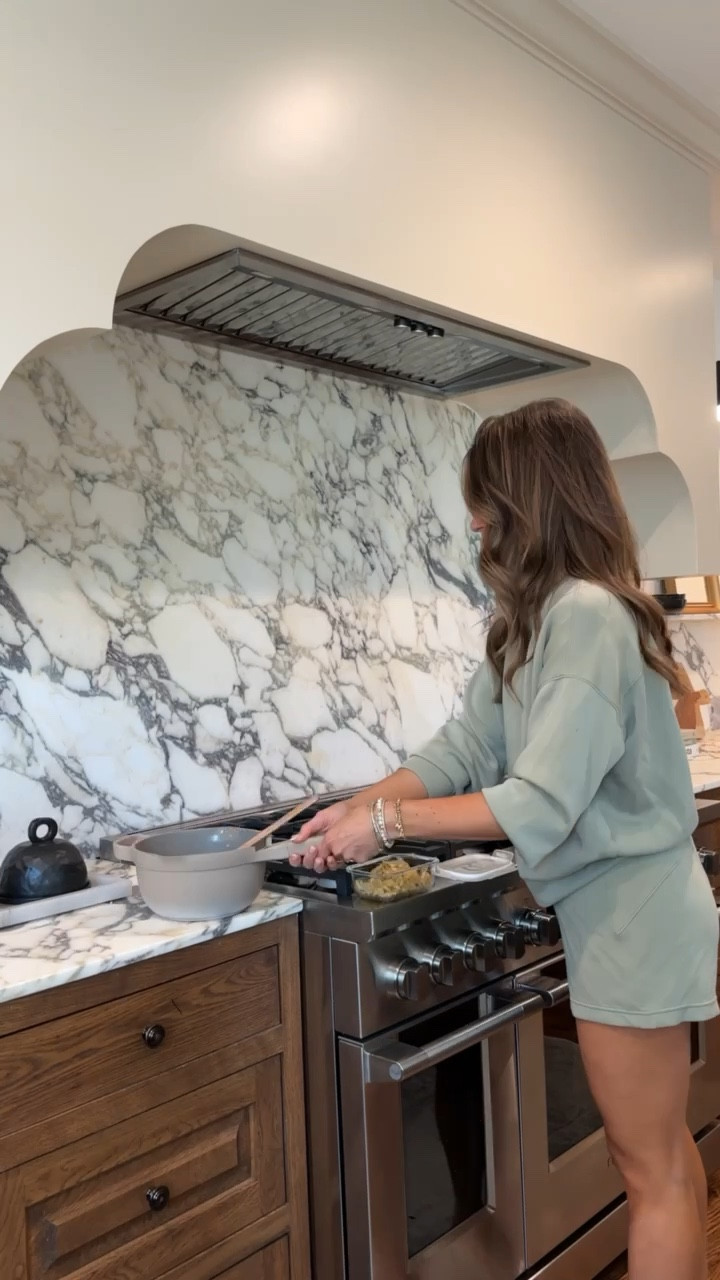 Closing Shift: Kitchen Clean Up🧽🫧

My set is old Spanx, wearing a small in both 

#LTKHome #LTKFamily