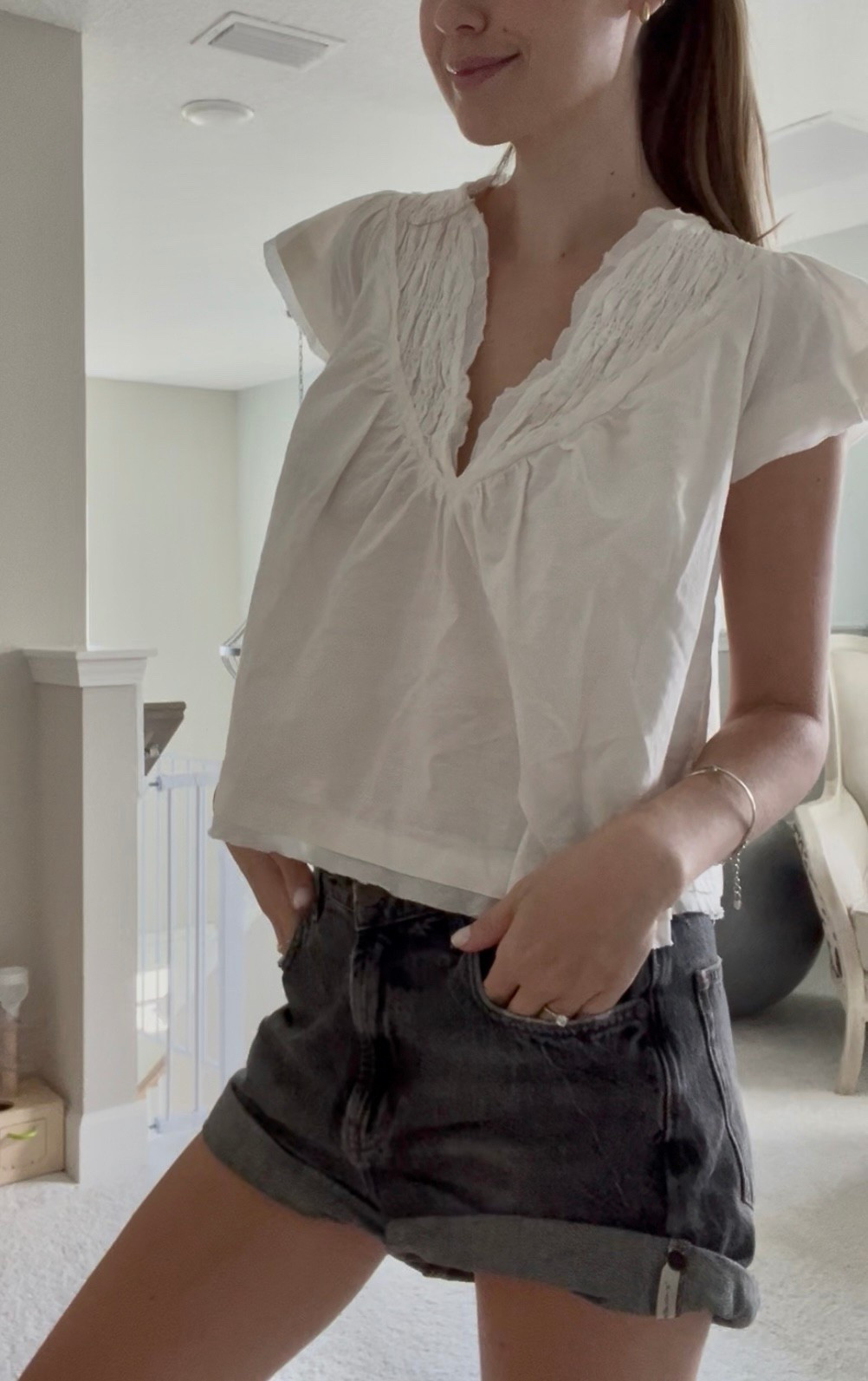 I’m 5’11”, wearing a size small 🤍

ANTHROPOLOGIE DISCOUNT! Use my code MADISSON20 for 20% Off $100+ Reg Price Apparel, Accessories, Shoes, Beauty & Home Purchase! Only available Friday 6/27 – Monday 6/30 

#LTKTravel #LTKFindsUnder100 #LTKSaleAlert