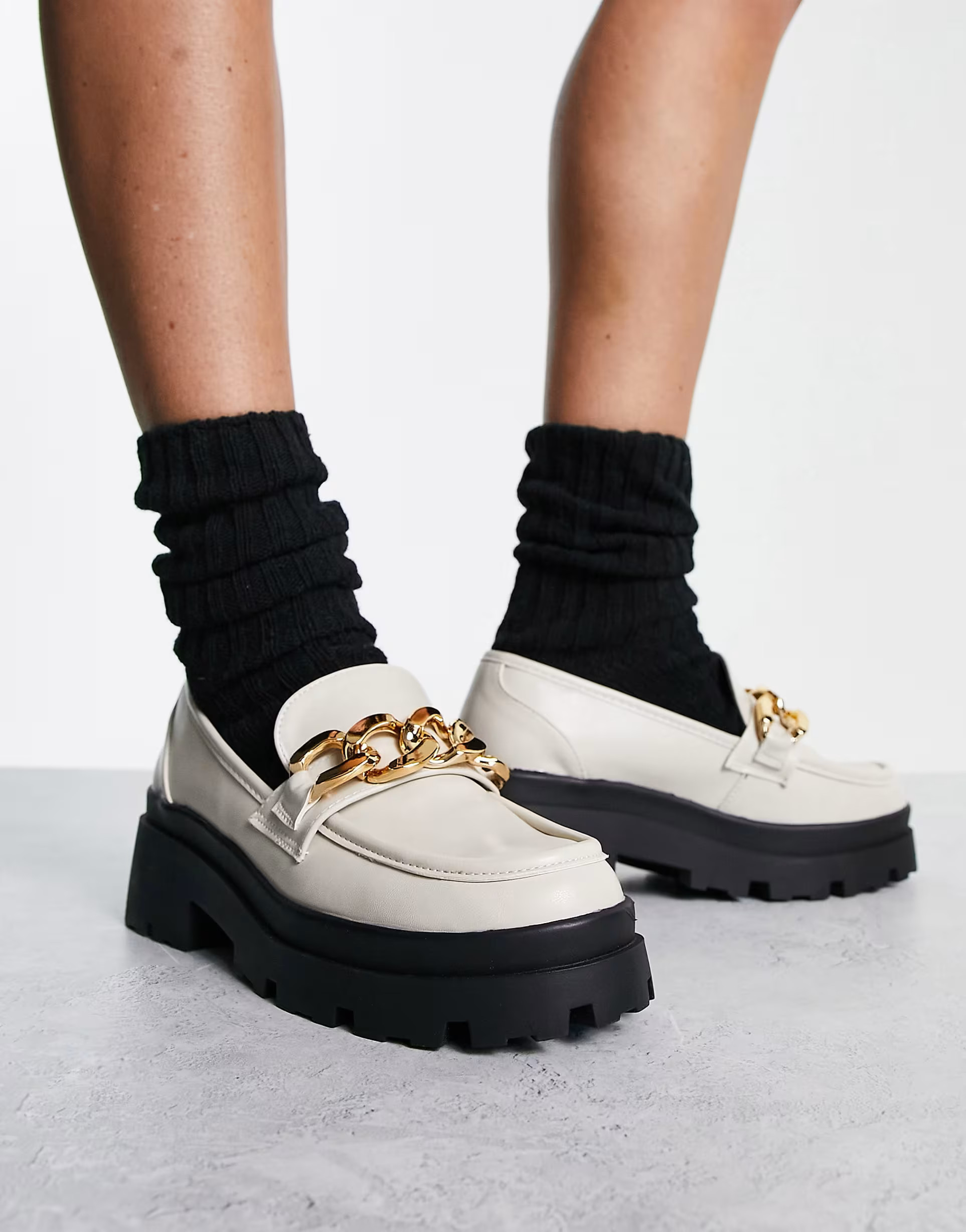 Urban Revivo chunky loafers in off white with gold chain trim | ASOS (Global)