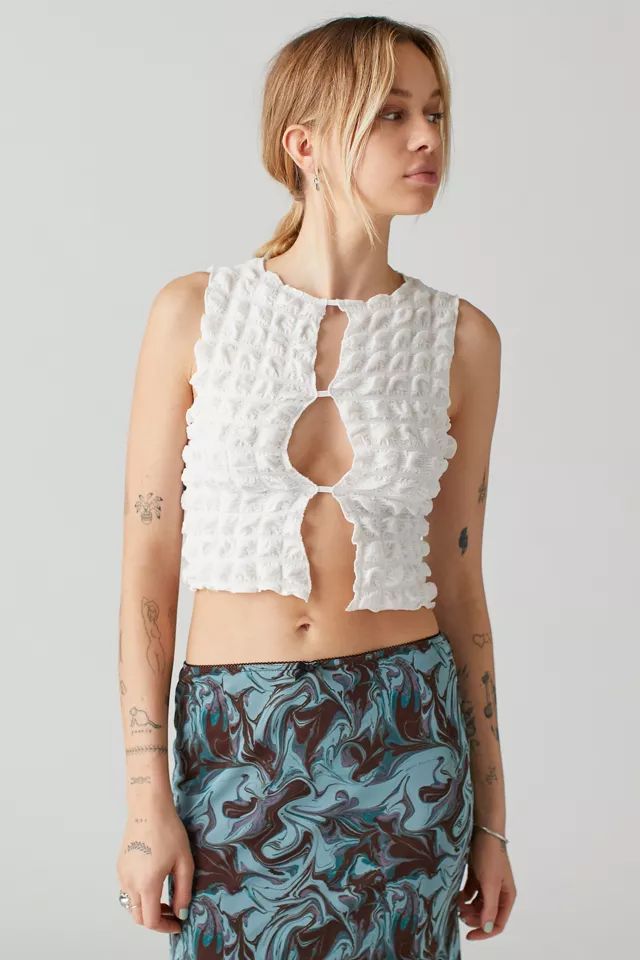 Motel Nolan Textured Keyhole Top | Urban Outfitters (US and RoW)