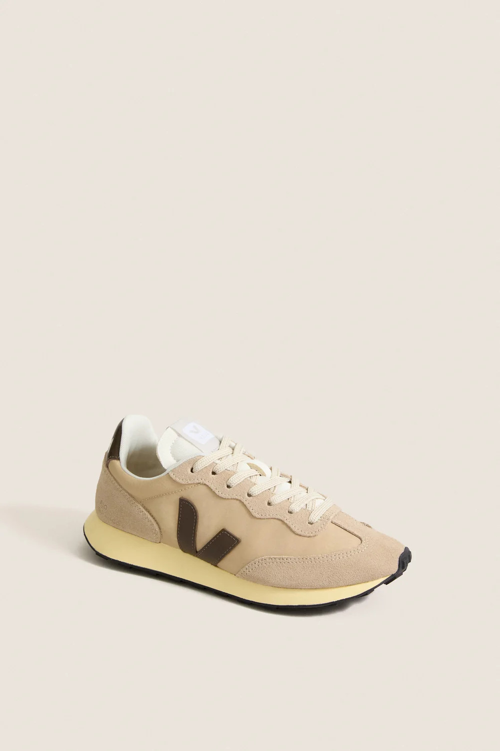 Almond Sahara Eagle Rio Branco II Lite Sneakers | Tuckernuck (US)