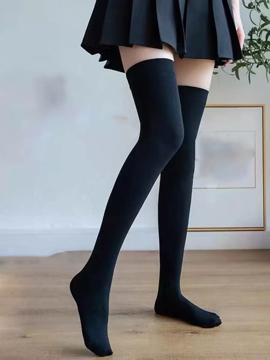Solid Over The Knee Socks
   
      SKU: si2206107733245434
          (1000+ Reviews)    $3.00   ... | SHEIN