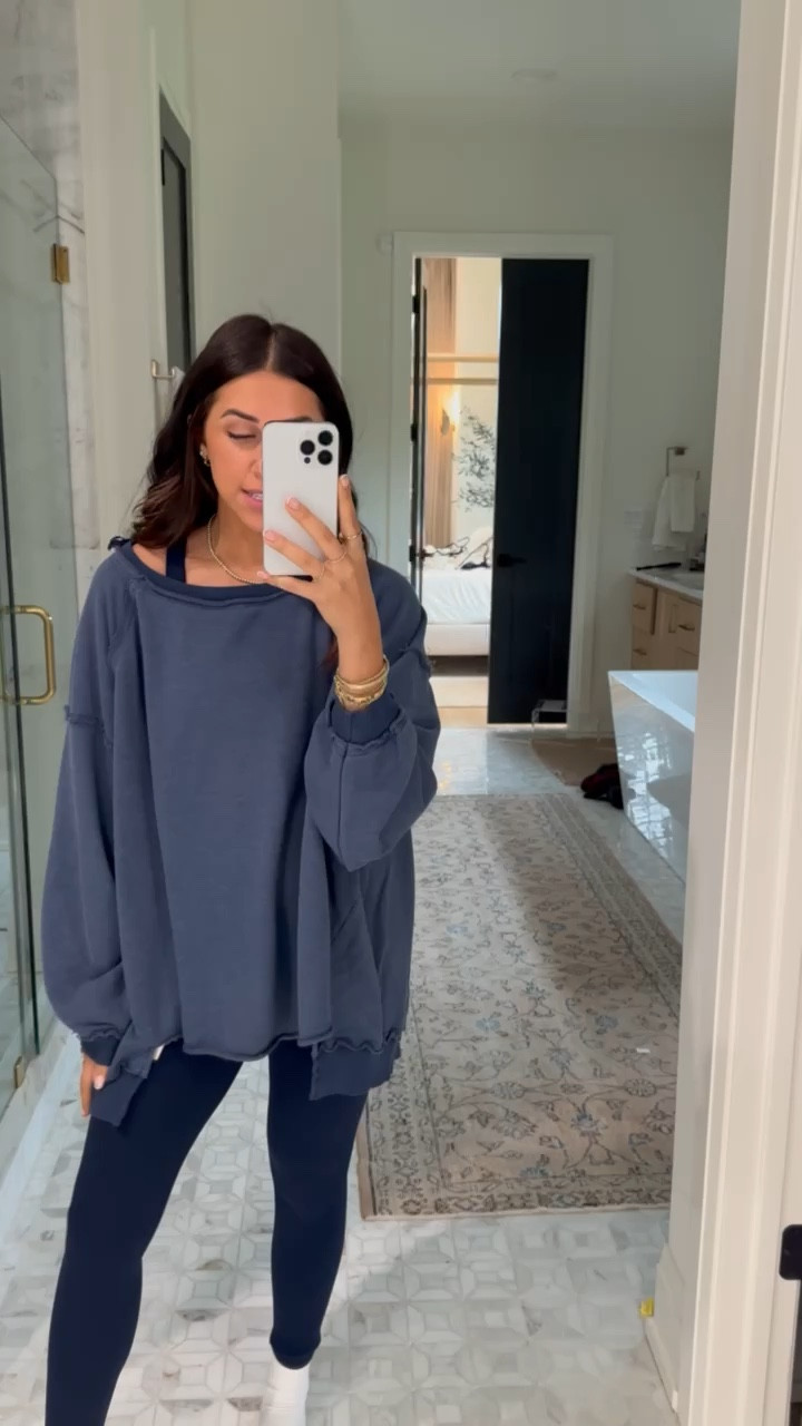 Free People sweats are the best!
Top: small 
Leggings: small 

free people, fp, loungewear, early fall style, leggings, sweater, casual style, casual fashion, casual fashion finds, early fall, mom of 3, Nashville, Dede Raad, dress up buttercup 



#LTKActive #LTKStyleTip #LTKFindsUnder100