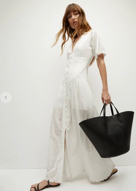 White dress, summer dress on sale 

#LTKStyleTip #LTKSaleAlert #LTKSeasonal