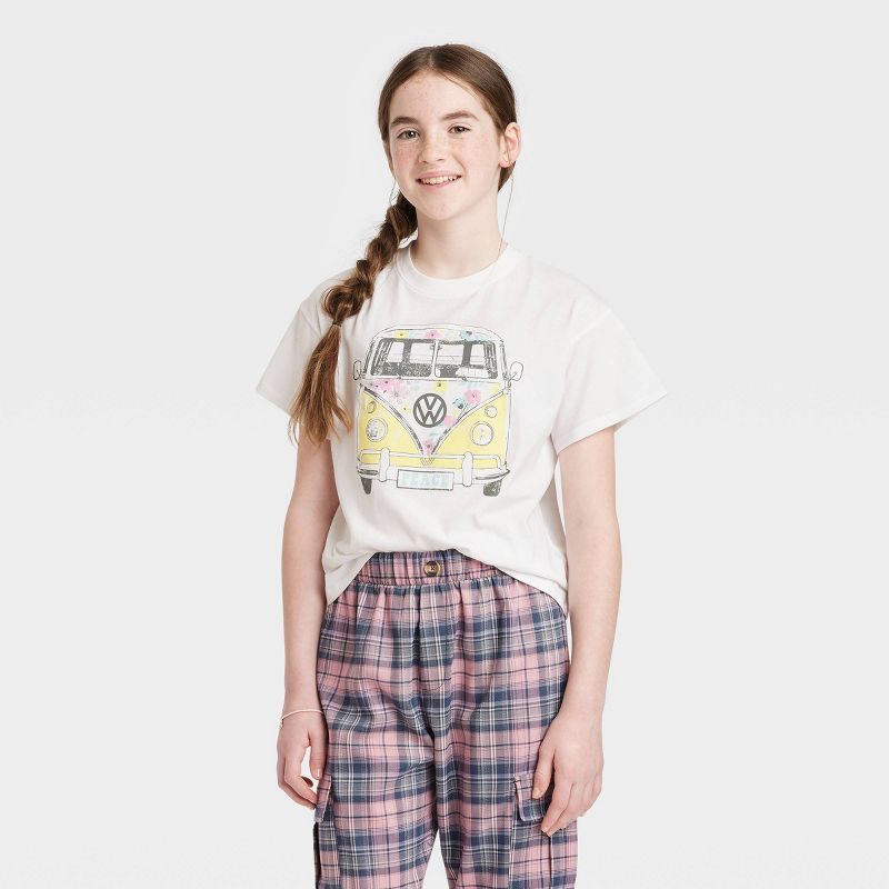 Girls' Boxy Cropped Volkswagen Graphic T-Shirt - art class™ White | Target