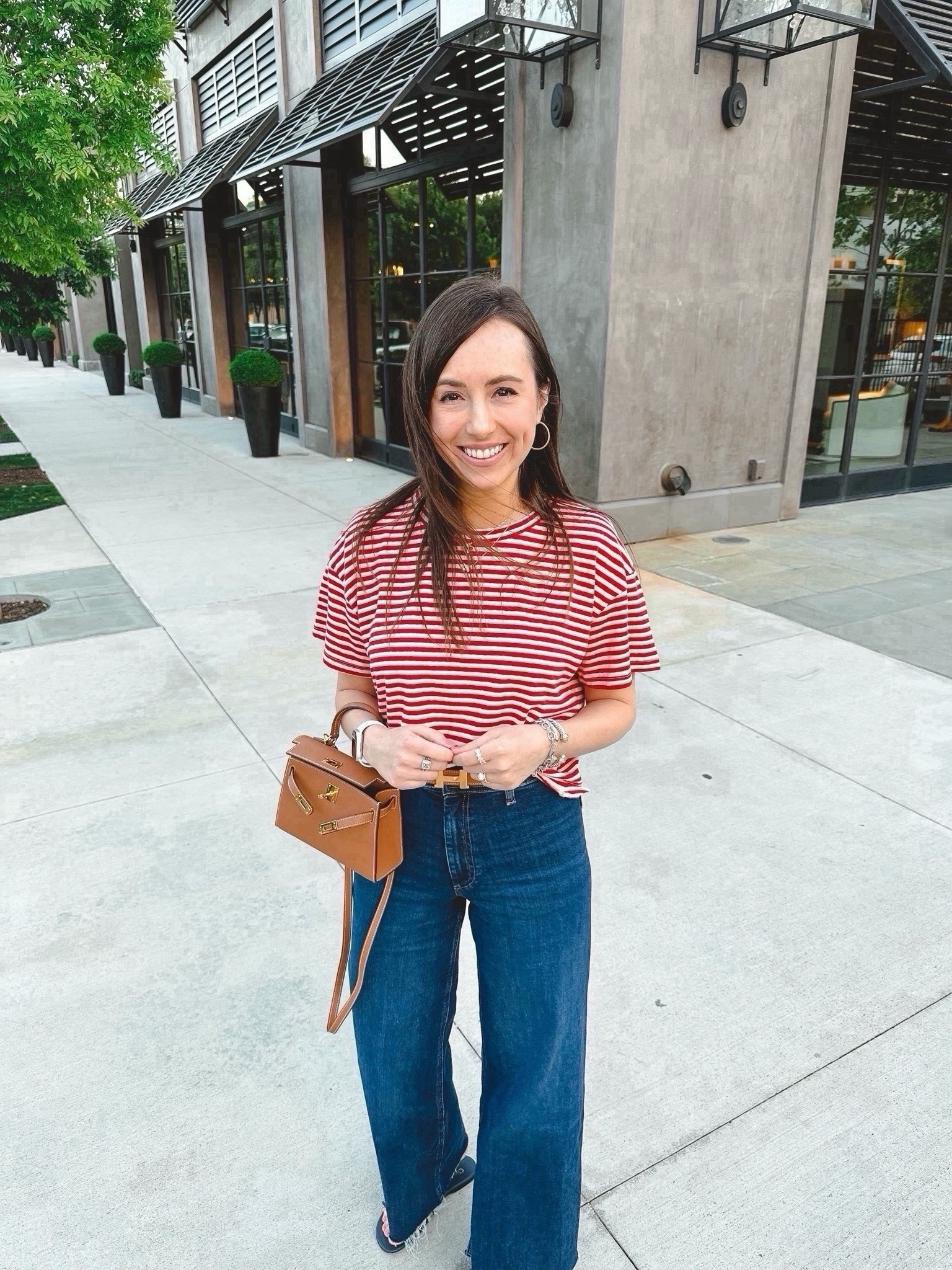 Date night outfit, Hermes belt, Zara jeans (size 4), mother tee (size small), Dior slides, Kendra Scott butterfly necklace



#LTKfindsunder100 #LTKSeasonal #LTKstyletip