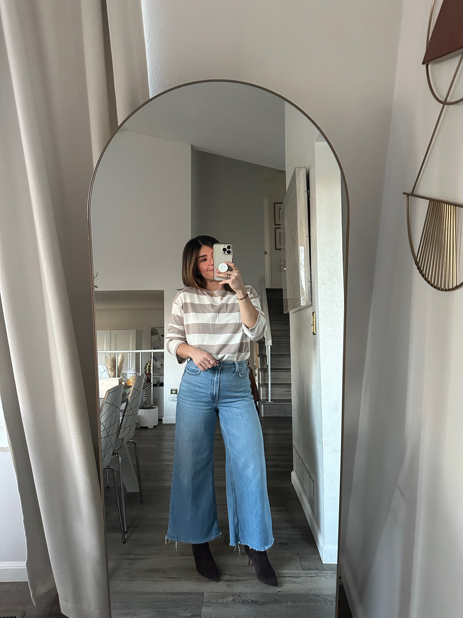 Take 30% off these cropped wide leg jeans! They are so flattering and run tts.
Top size xs. Take 20% off right now! 
Jeans size 24 short

#LTKSaleAlert #LTKFindsUnder50 #LTKFindsUnder100