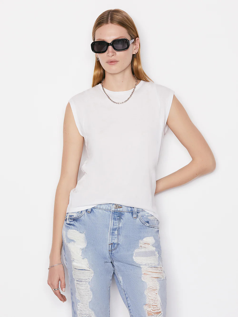 Le Mid Rise Muscle Tee -- Blanc | Frame Denim