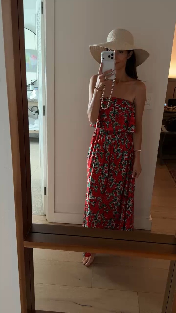 This is one of my favorite dresses that I packed for vacation! I’m just shy of 5-7” wearing the size small #stylinbyaylin #dress #amazon 

#LTKSeasonal #LTKTravel #LTKootd