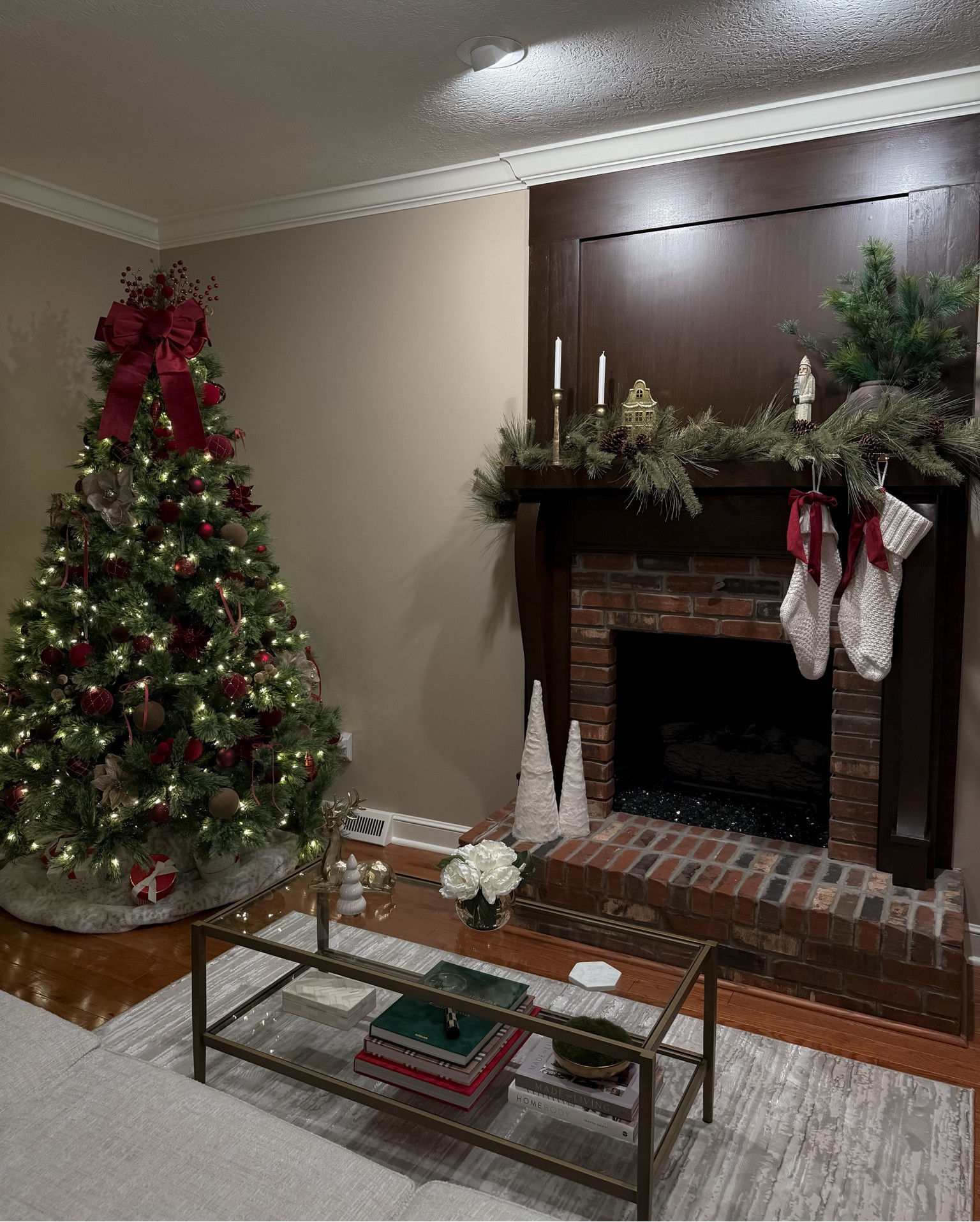 ITS TIMEEE 🎄🎅🏼✨🛷☃️❄️

+ every year I find myself putting my Christmas decorations up earlier & the studies are correct, it makes me happier! 

This year is extra special since it’s our first time decorating our new home for the holidays! 

I tried to make my previous years decor work as best as I could butttt, I had to get a little extra ☺️

Tree is from At Home

Stockings are from TJMAXX

Garland, pine stems, large vase, candle holders, and white fur con trees are from Hobby Lobby

Bow Topper is from At Home

#christmas #holidaydecor #christmasdecor #christmastree #christmasgarland #fireplace #mantledecor #stairwelldecor #hobbylobby #target #athome #homegoodsfinds #michaels

Home, living room, formal room, stockings, fireplace, garland, gift box, tree skirt, hobby lobby, tree topper, star topper, bedroom, Christmas, tree, ornaments, at home, Amazon, Walmart, wayfair, target, bed bath and beyond, pottery barn, crate and barrel, west elm, tree skirt, tree ornaments, Christmas decor, Christmas tree, curtains, interior design, under 200, under 100, under 50, under 25, sweet Caroline collection 

#LTKHome #LTKHoliday #LTKSeasonal