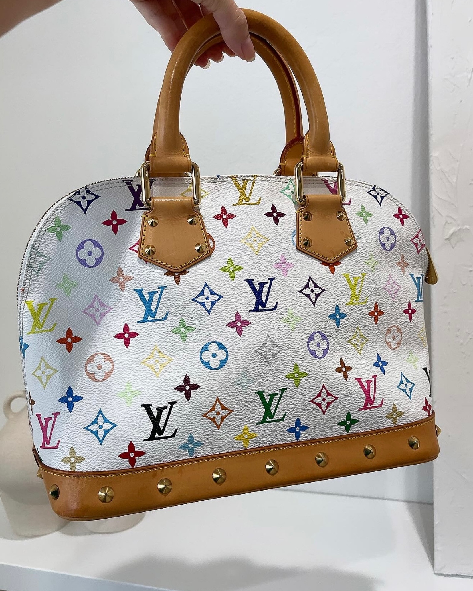 The perfect spring and summer bag! 🩷🩵💜💙❤️💛🧡
 

#LTKstyletip #LTKSpringSale #LTKitbag