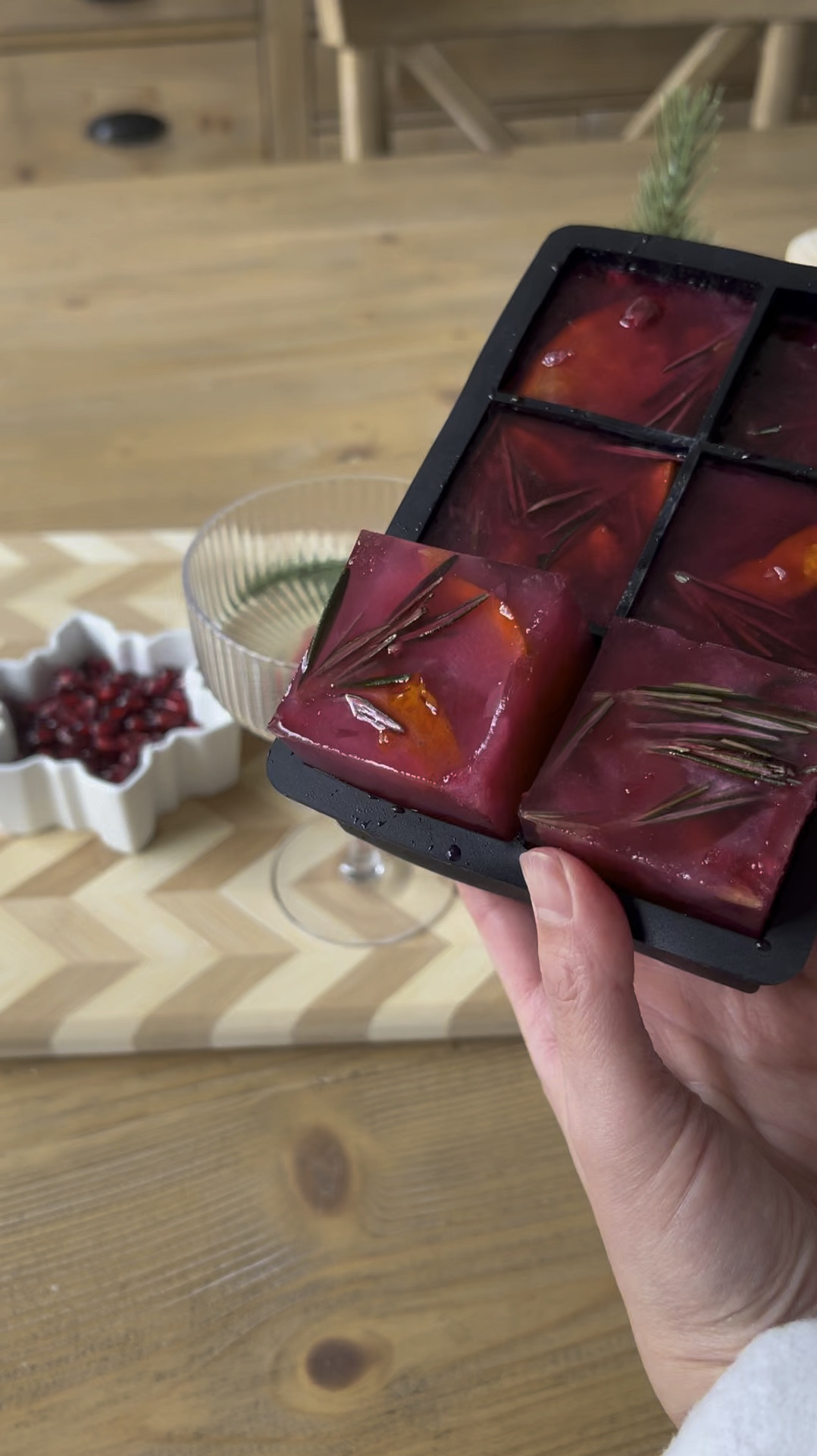 Ice tray
Large ice cubes 
Amazon 
Amazon home 
Amazon finds 

#LTKStyleTip #LTKFindsUnder50 #LTKHome