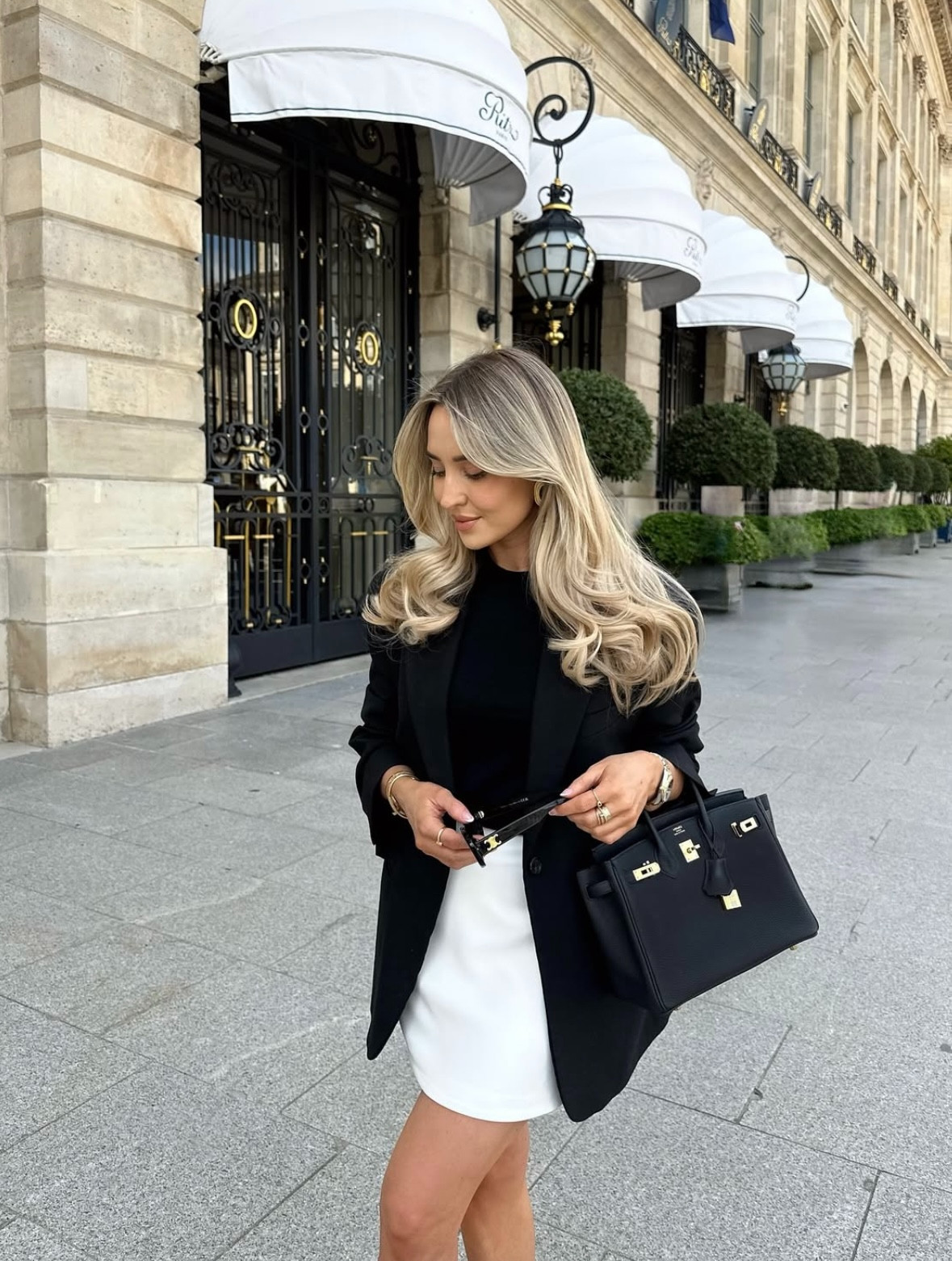 Classic Spring Looks 🌷 Arket black blazer, COS black tshirt, Nadine Merabi white skirt, Chanel ballet pumps and Hermes black birkin 

 

#LTKspring #LTKluxury #LTKbag